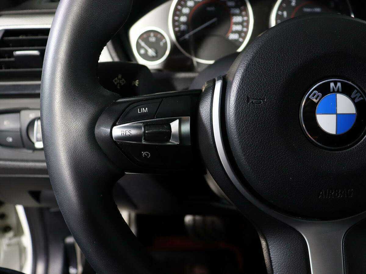 БМВ 3 серии б/у, 2016, Автоматическая. Фото: #18