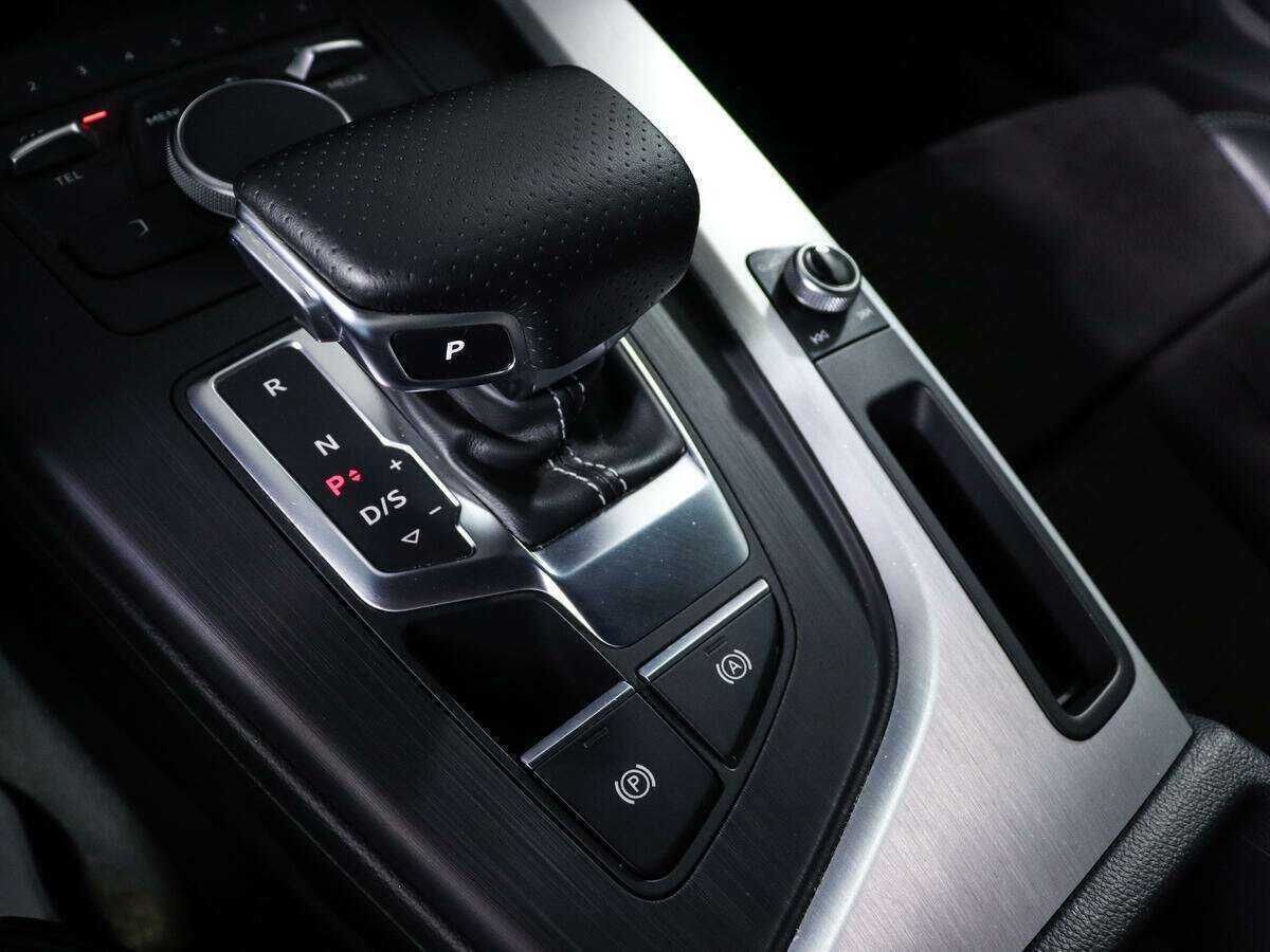 Ауди А4 б/у, 2017, Роботизированная. Фото: #14