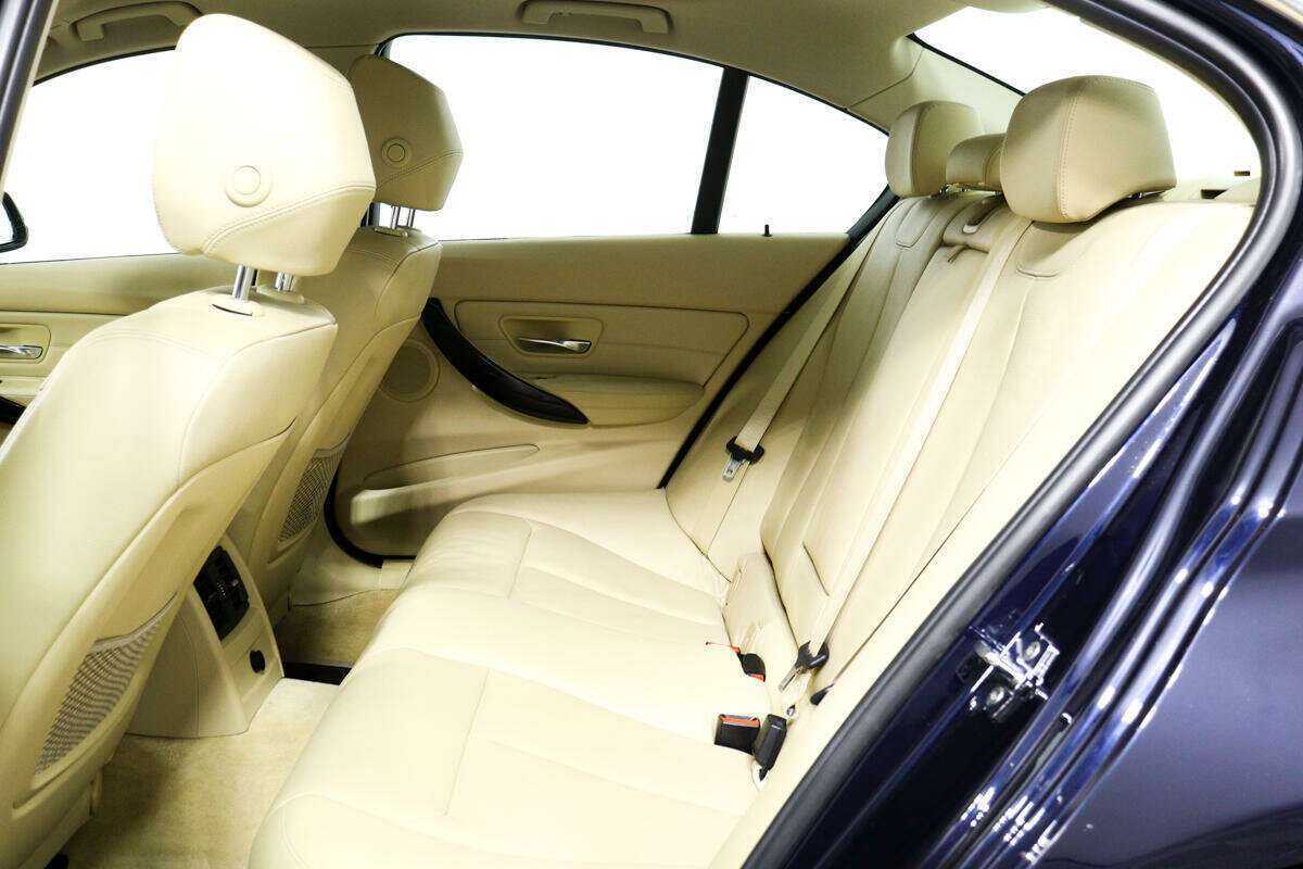 БМВ 3 серии б/у, 2012, Автоматическая. Фото: #11