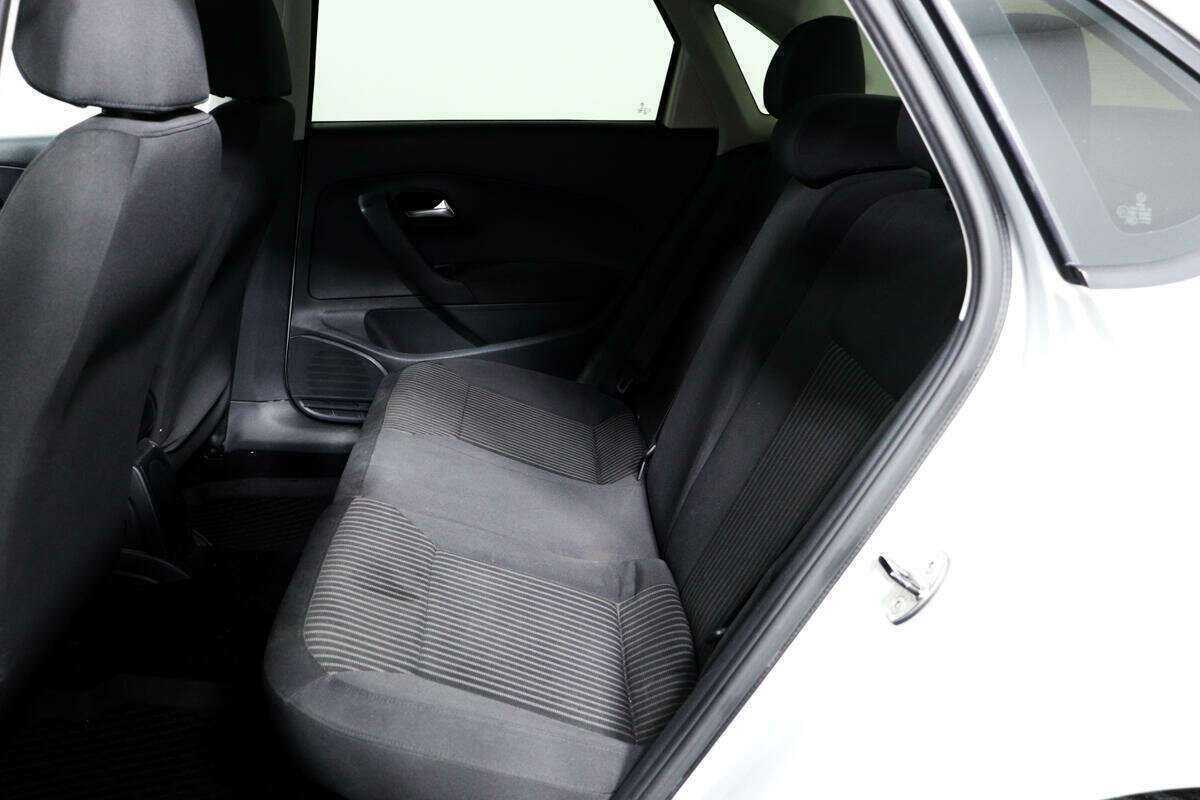 Фольксваген Поло б/у, 2012, Механическая. Фото: #11