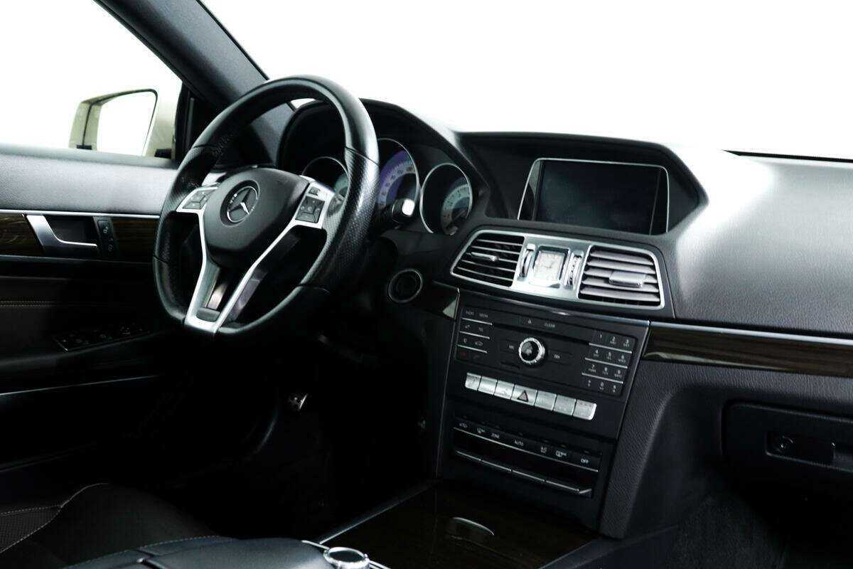 Мерседес-Бенц Е-Класс б/у, 2015, Автоматическая. Фото: #7