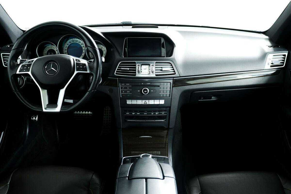 Мерседес-Бенц Е-Класс б/у, 2015, Автоматическая. Фото: #9