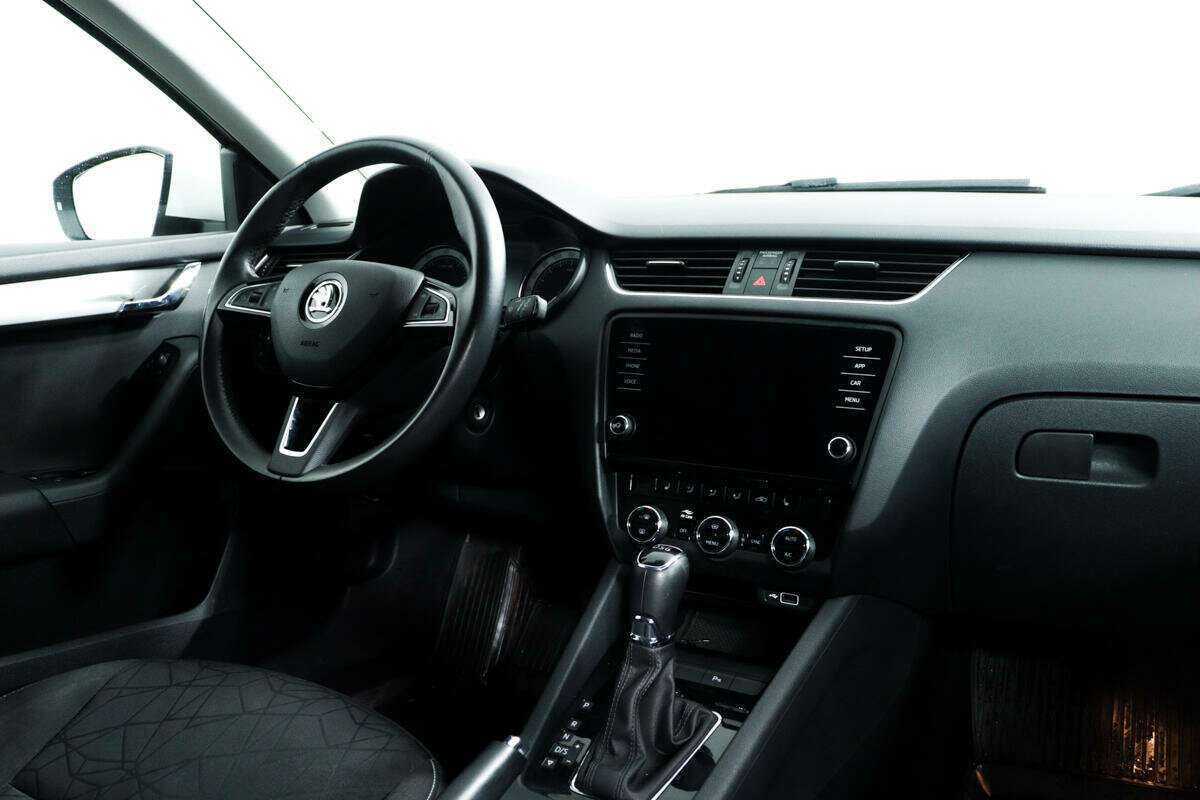 Шкода Октавия б/у, 2019, Роботизированная. Фото: #7