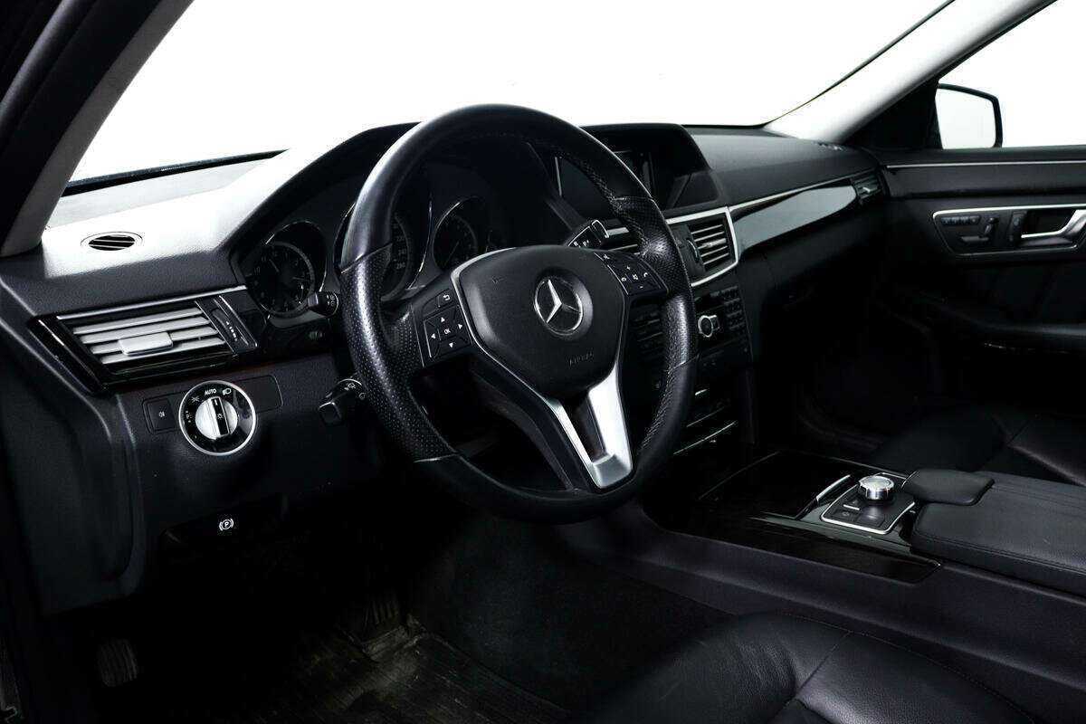 Мерседес-Бенц Е-Класс б/у, 2012, Автоматическая. Фото: #12