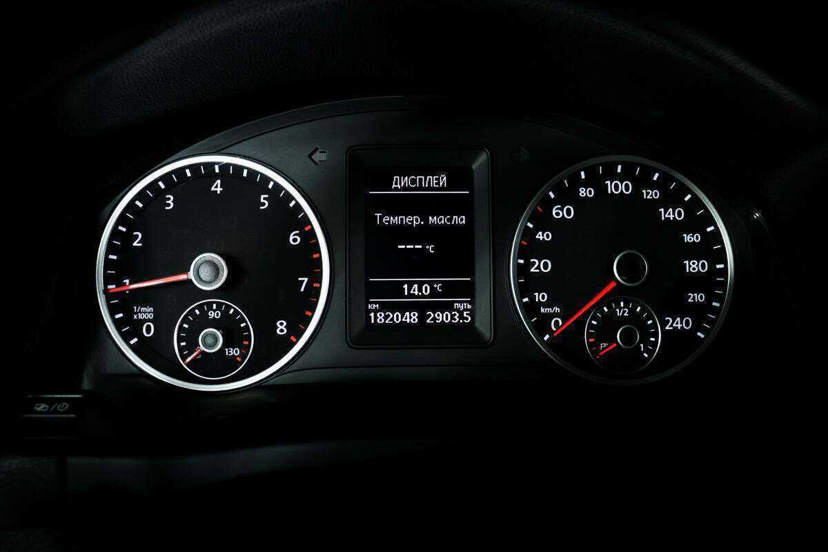 Фольксваген Тигуан б/у, 2016, Роботизированная. Фото: #9