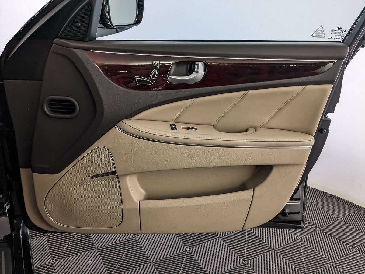 Хендай Экус б/у, 2012, Автоматическая. Фото: #19