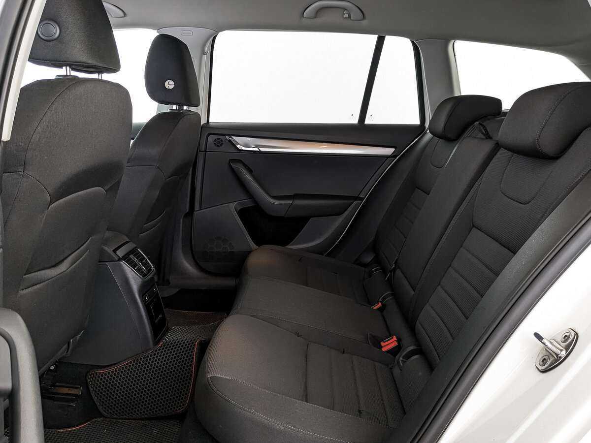 Шкода Октавия б/у, 2014, Роботизированная. Фото: #16