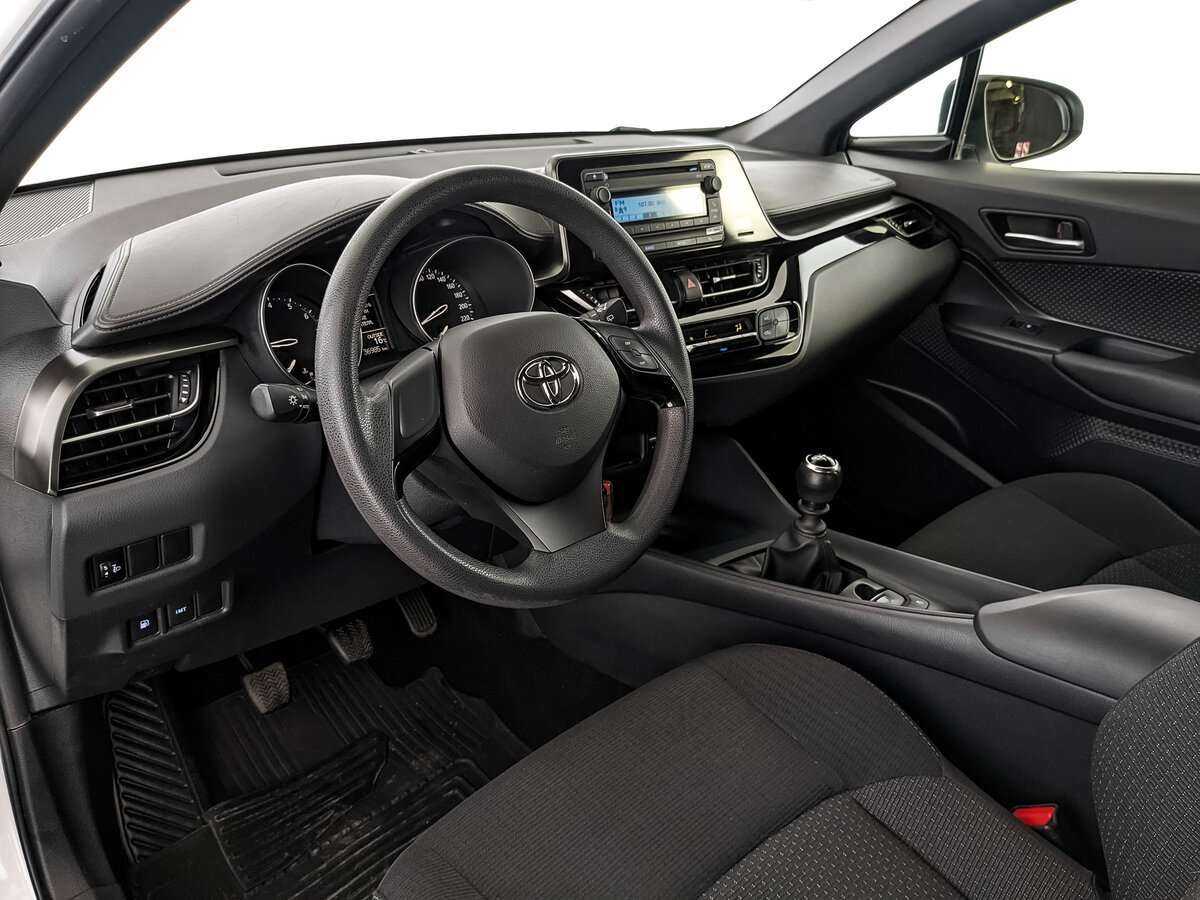 Тойота Ц-ШР б/у, 2019, Механическая. Фото: #9