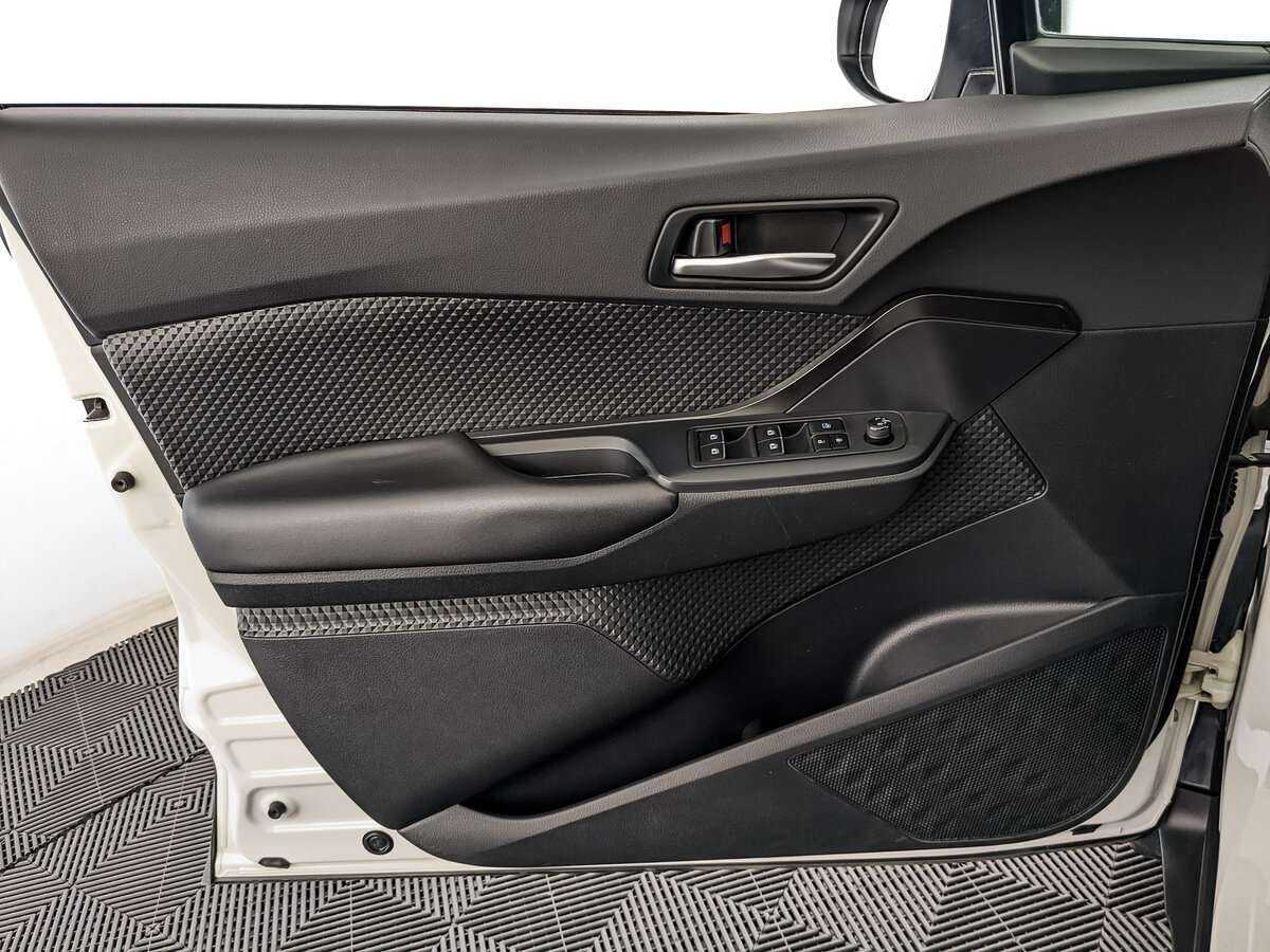 Тойота Ц-ШР б/у, 2019, Механическая. Фото: #13