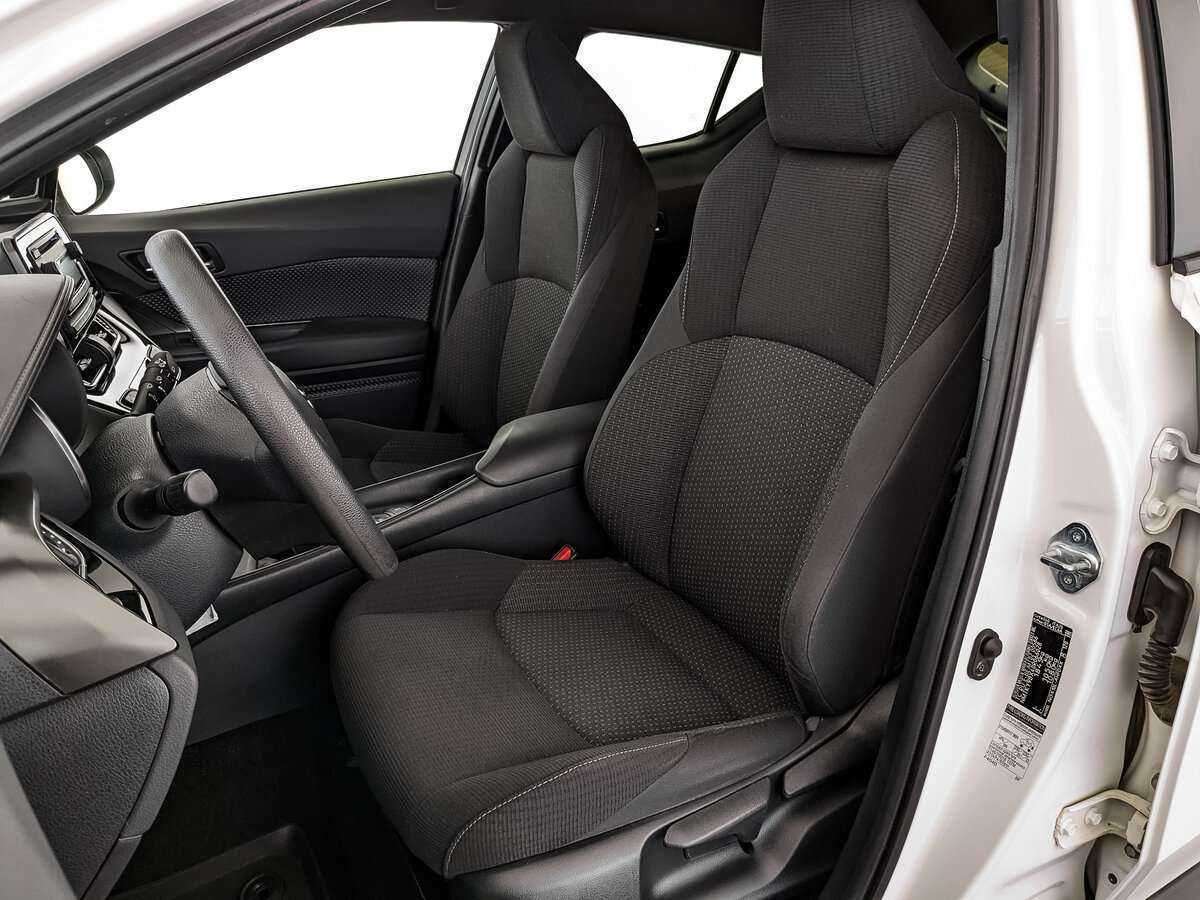 Тойота Ц-ШР б/у, 2019, Механическая. Фото: #14