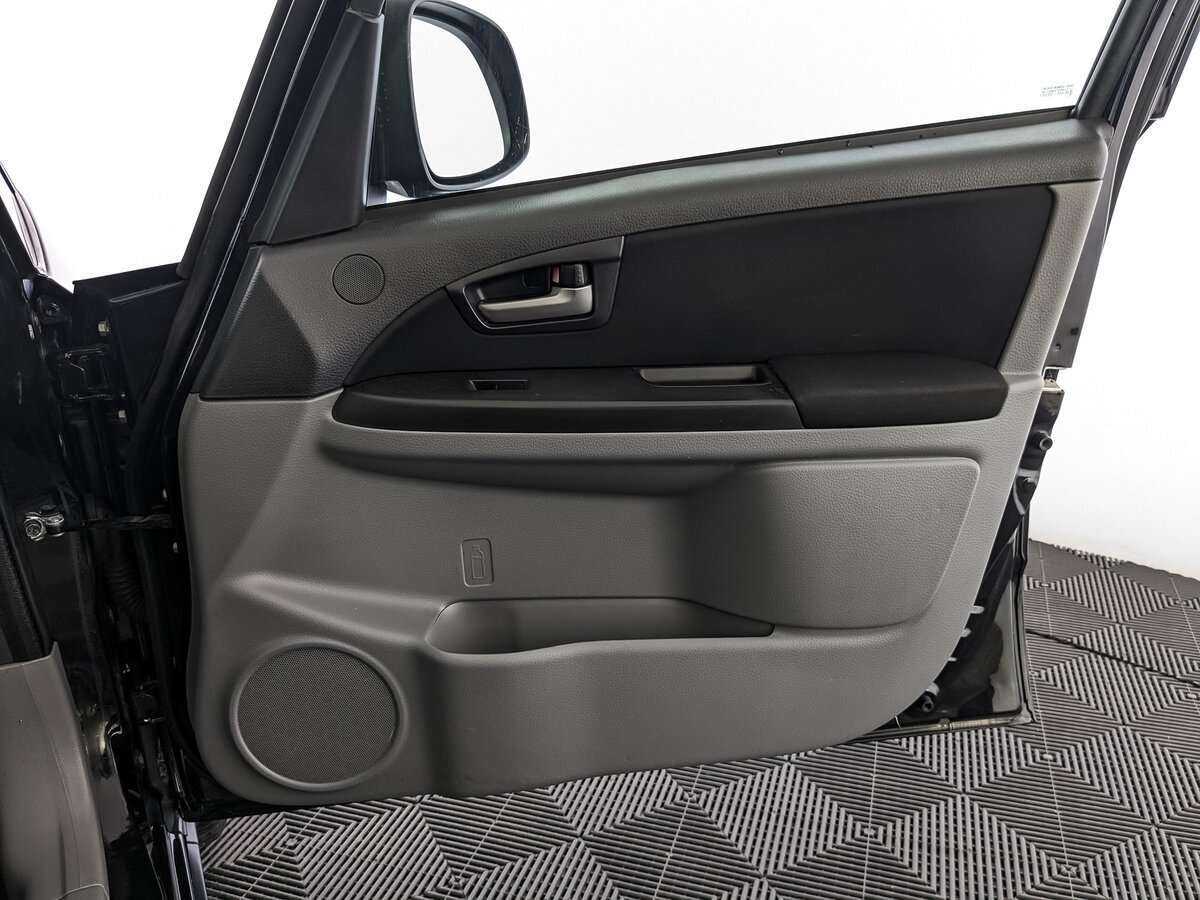 Сузуки С-Икс4 б/у, 2014, Механическая. Фото: #20