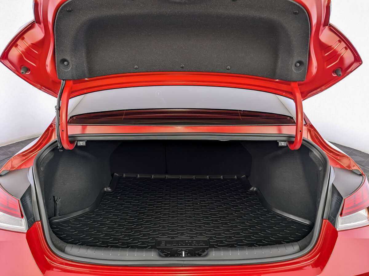 Хендай Елантра б/у, 2022, Автоматическая. Фото: #9