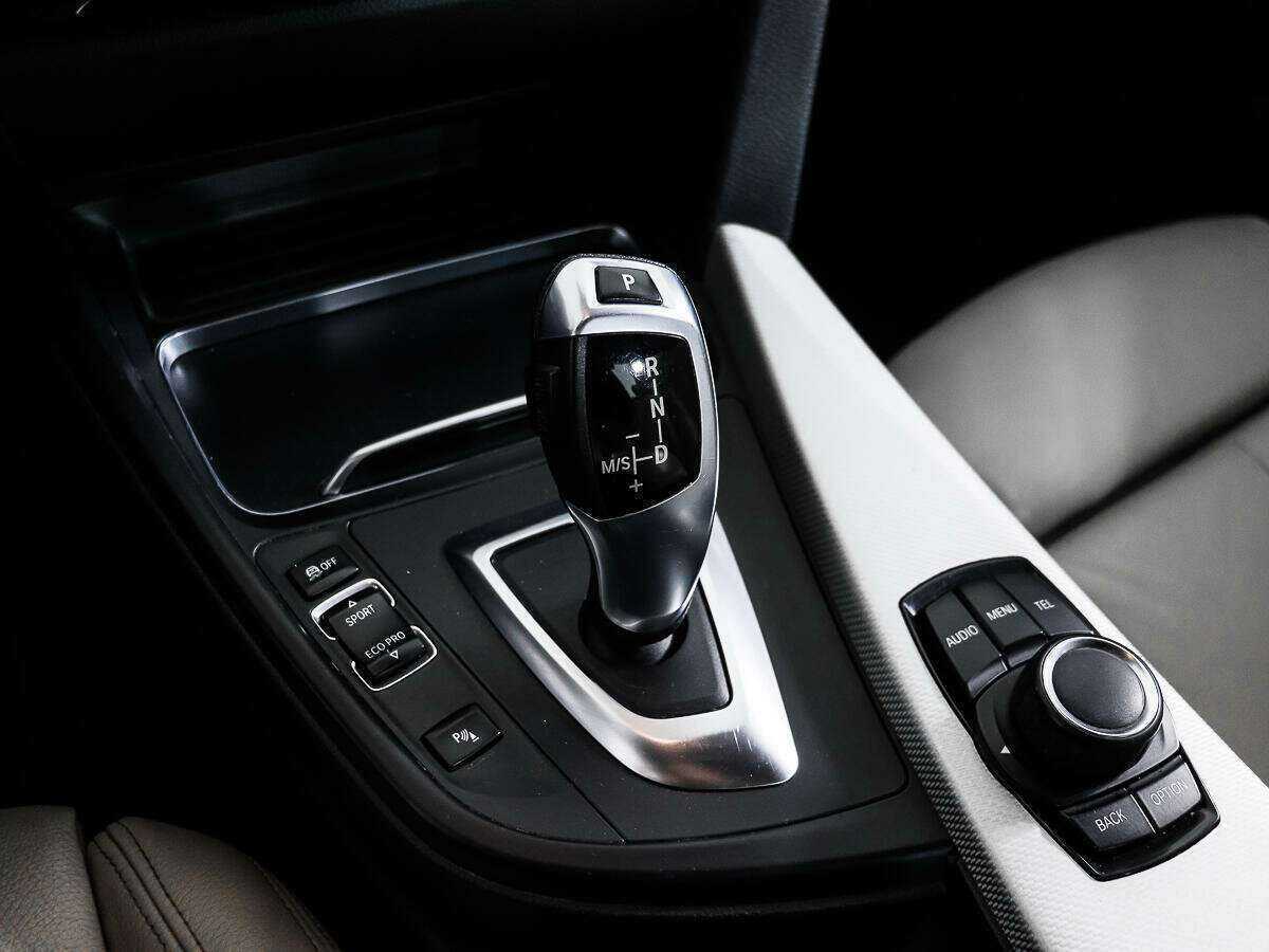 БМВ 3 серии б/у, 2015, Автоматическая. Фото: #10