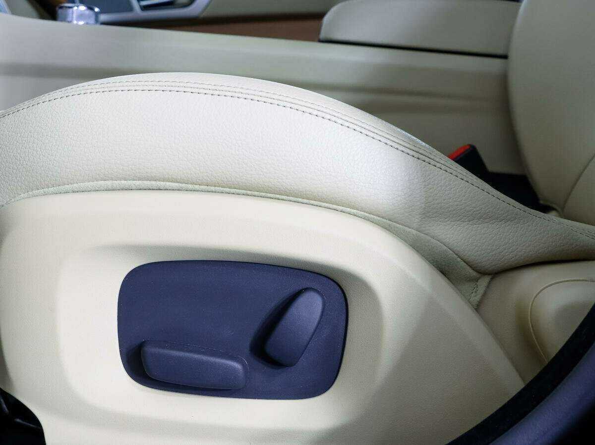 Ягуар ИксФ б/у, 2013, Автоматическая. Фото: #10