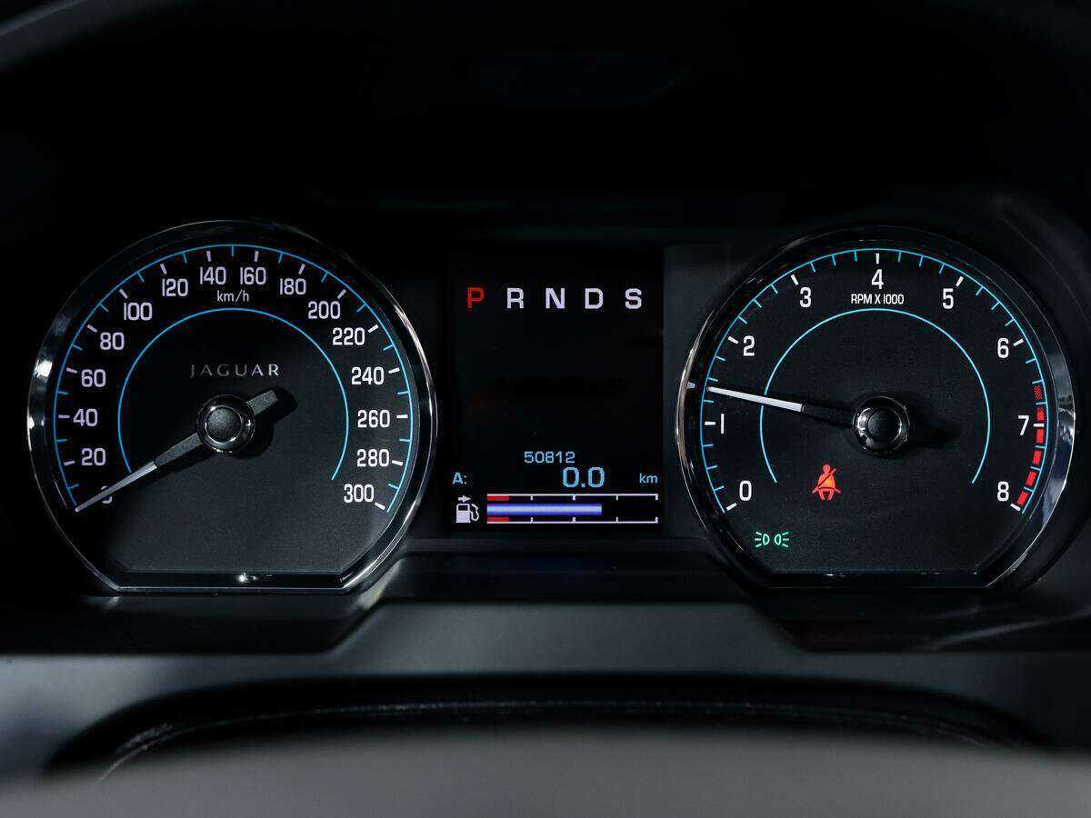 Ягуар ИксФ б/у, 2013, Автоматическая. Фото: #17