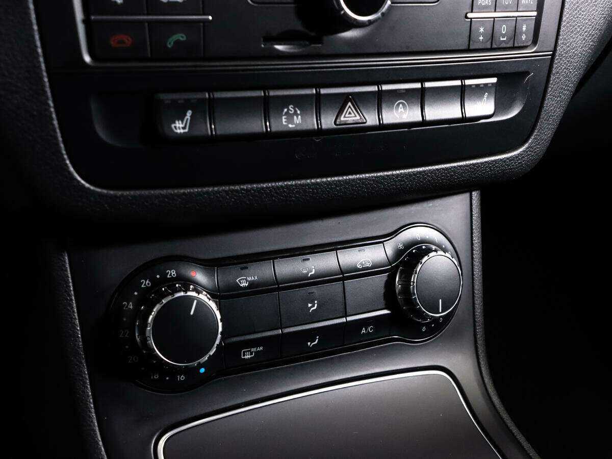 Мерседес-Бенц Б-Класс б/у, 2015, Роботизированная. Фото: #16