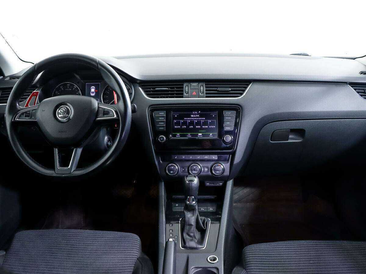 Шкода Октавия б/у, 2016, Роботизированная. Фото: #7