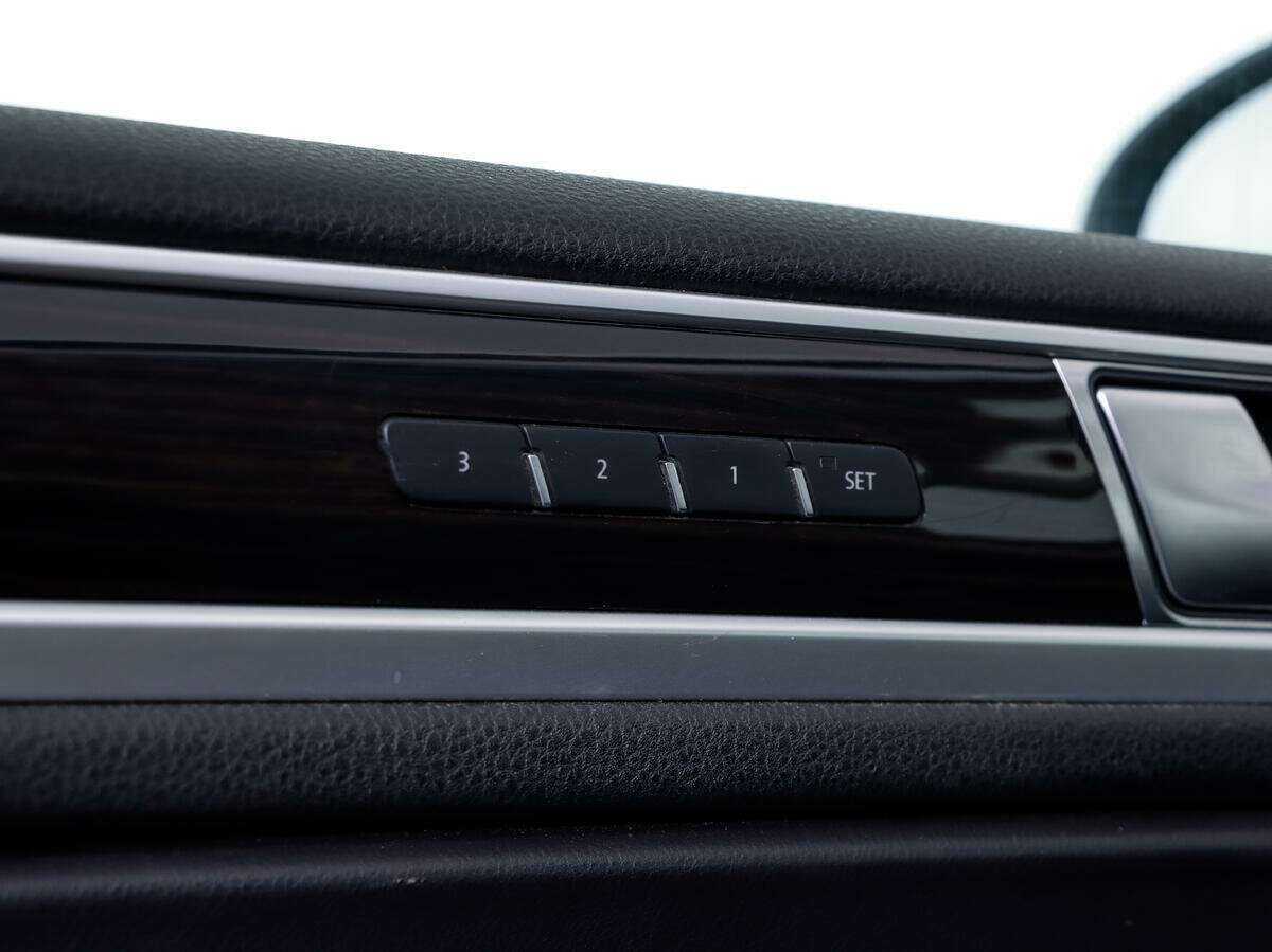 Фольксваген Туарег б/у, 2016, Автоматическая. Фото: #12