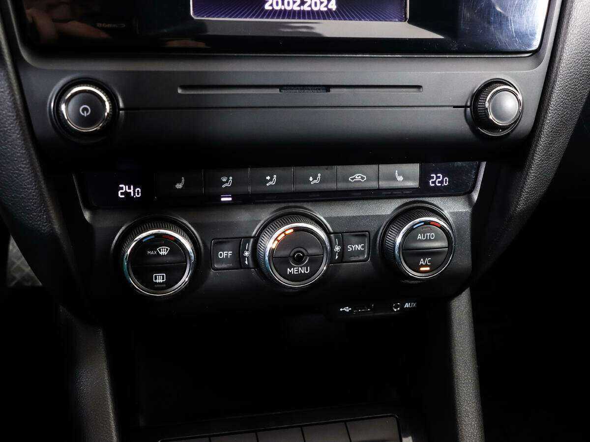 Шкода Октавия б/у, 2015, Роботизированная. Фото: #10