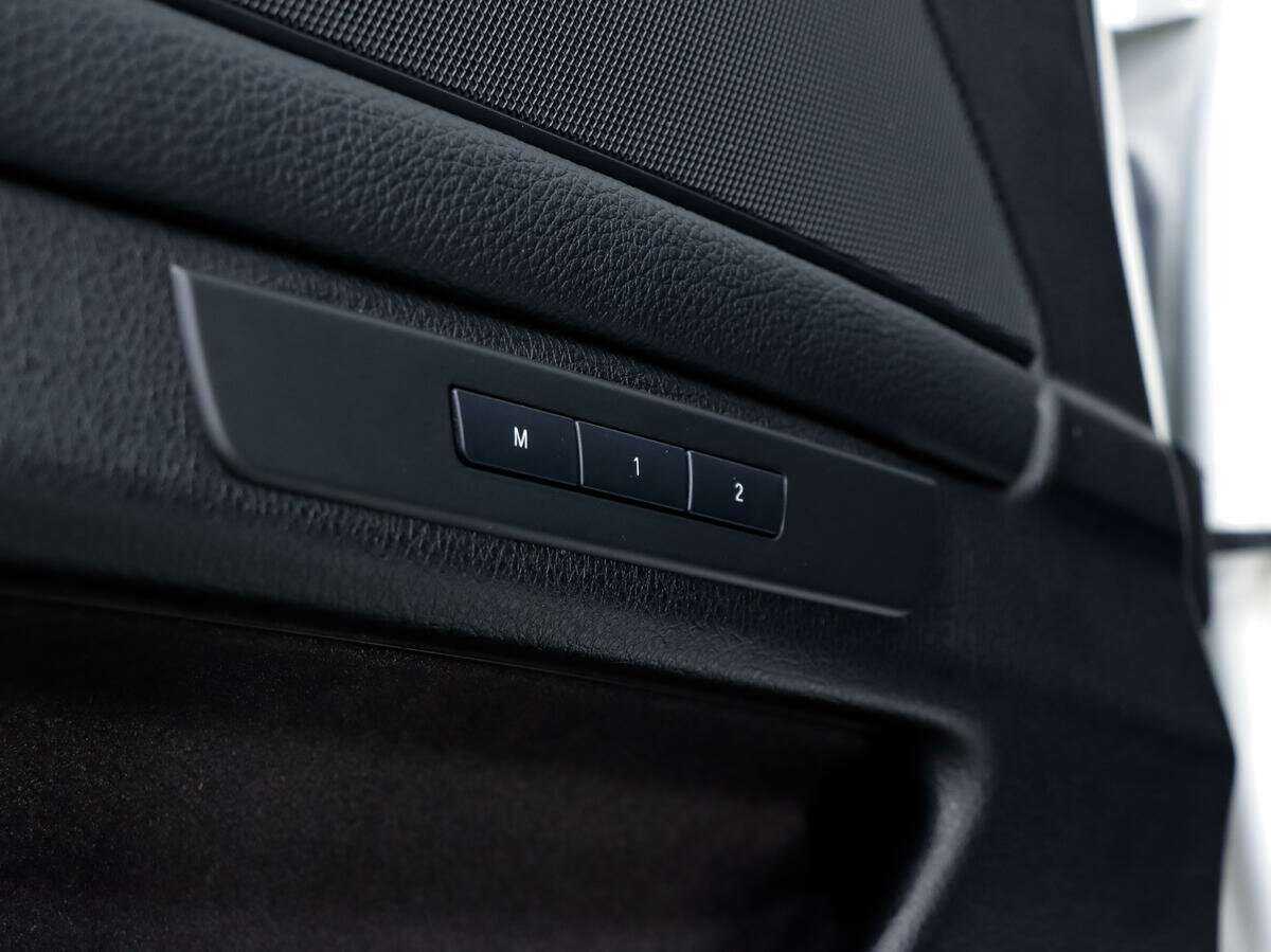 БМВ 5 серии б/у, 2013, Автоматическая. Фото: #12