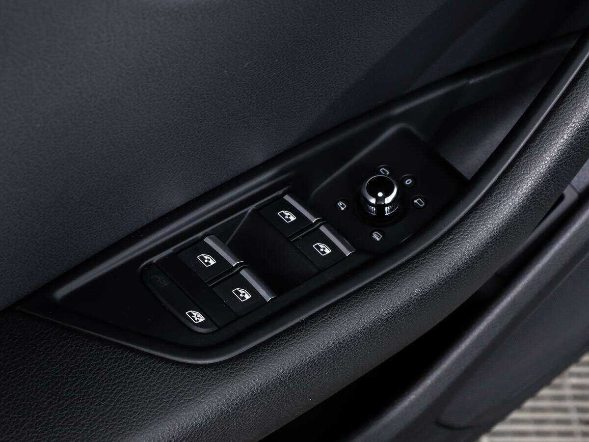 Ауди А4 б/у, 2017, Роботизированная. Фото: #15