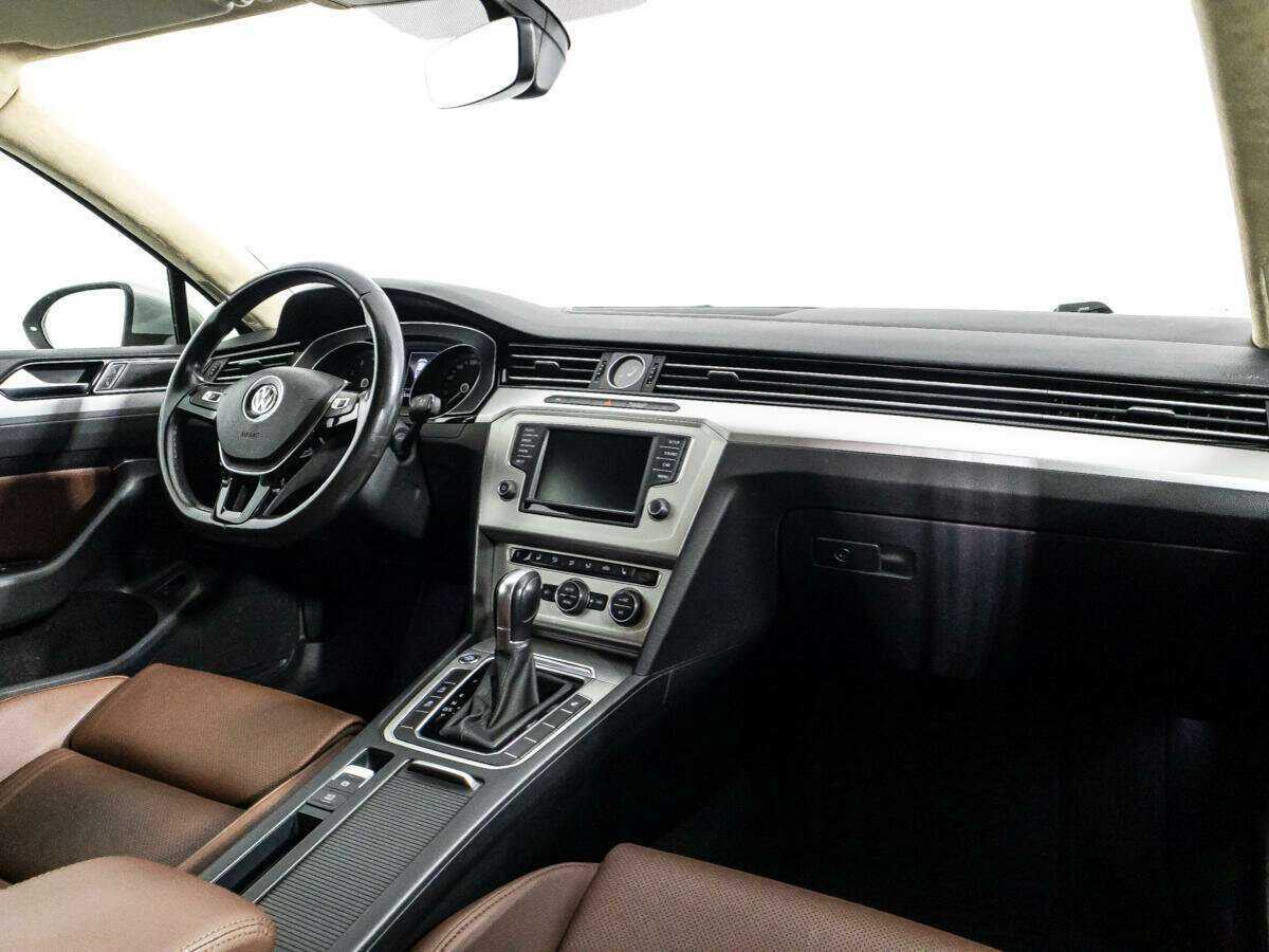 Фольксваген Пассат б/у, 2017, Роботизированная. Фото: #8