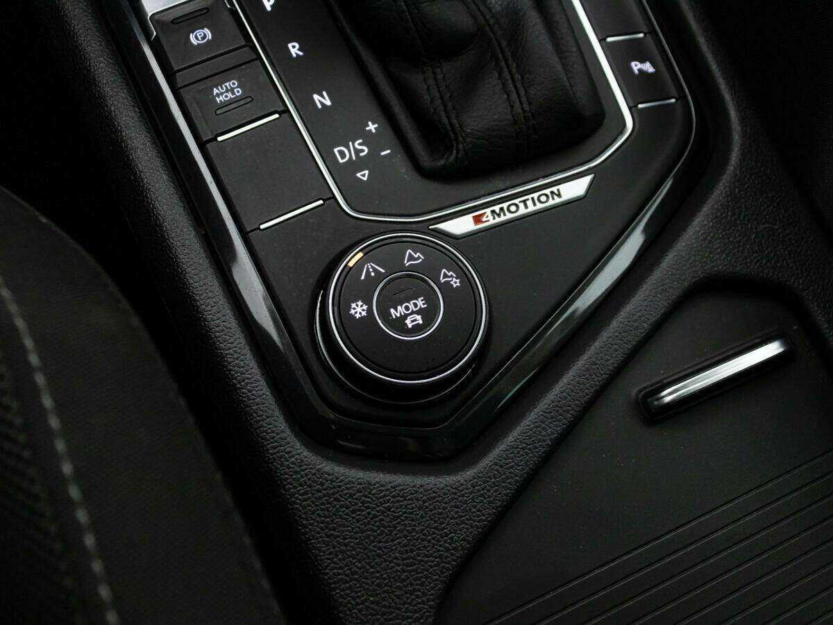 Фольксваген Тигуан б/у, 2018, Роботизированная. Фото: #17