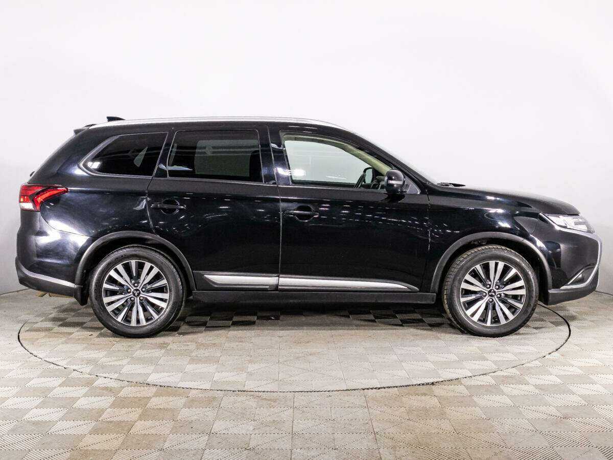 Митсубиши Оутлэндер б/у, 2020, Вариатор. Фото: #3