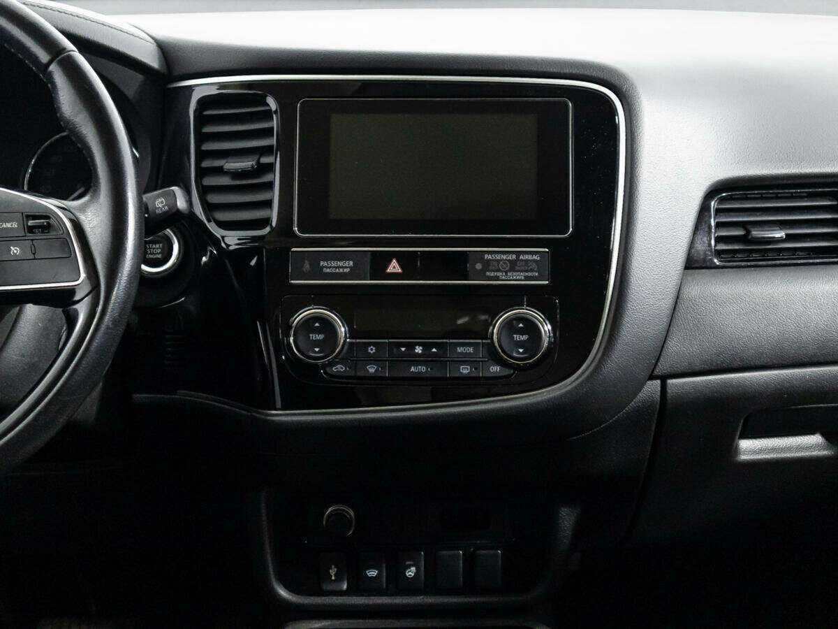 Митсубиши Оутлэндер б/у, 2020, Вариатор. Фото: #13