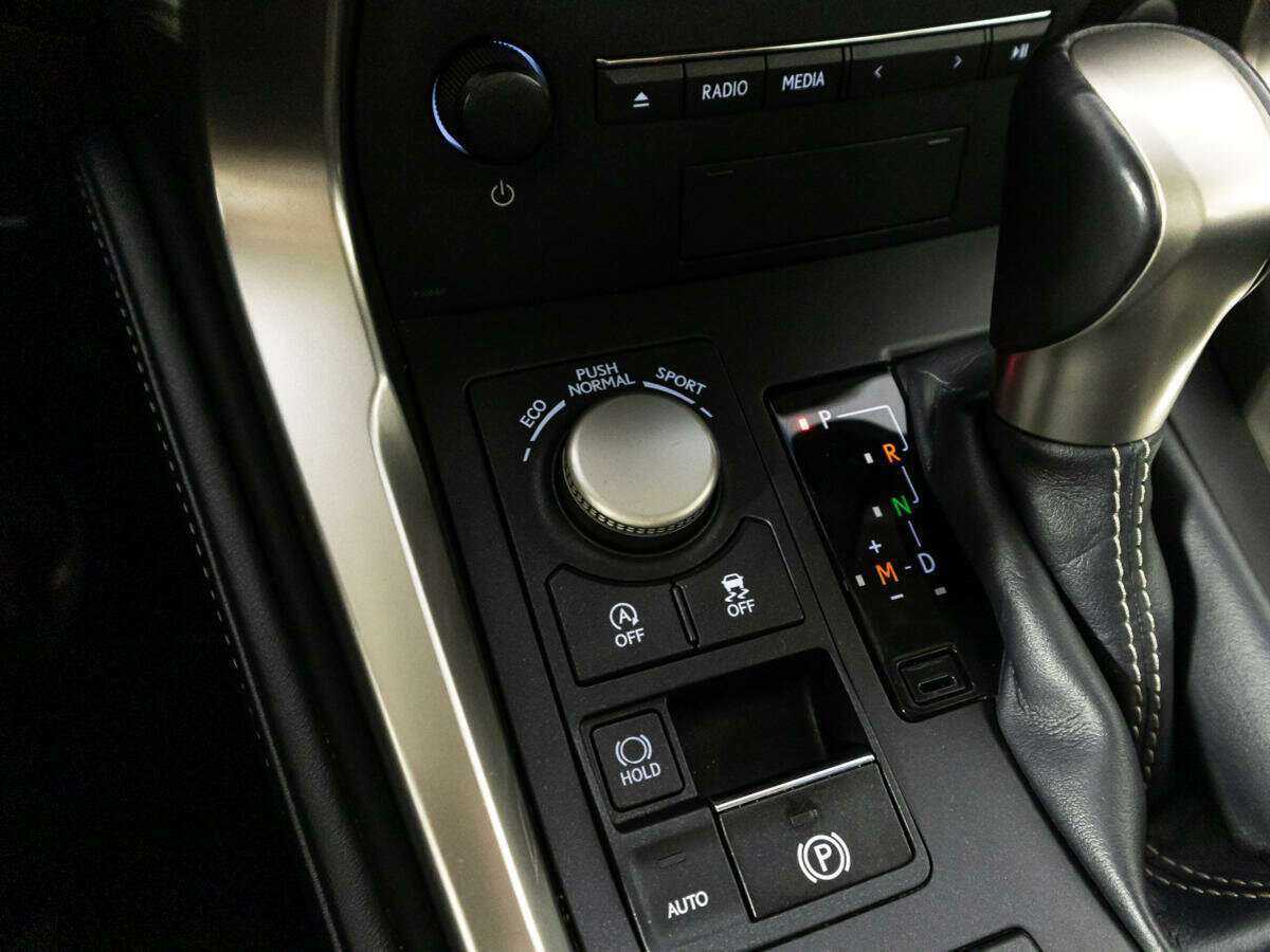 Лексус Н-Икс б/у, 2015, Вариатор. Фото: #18