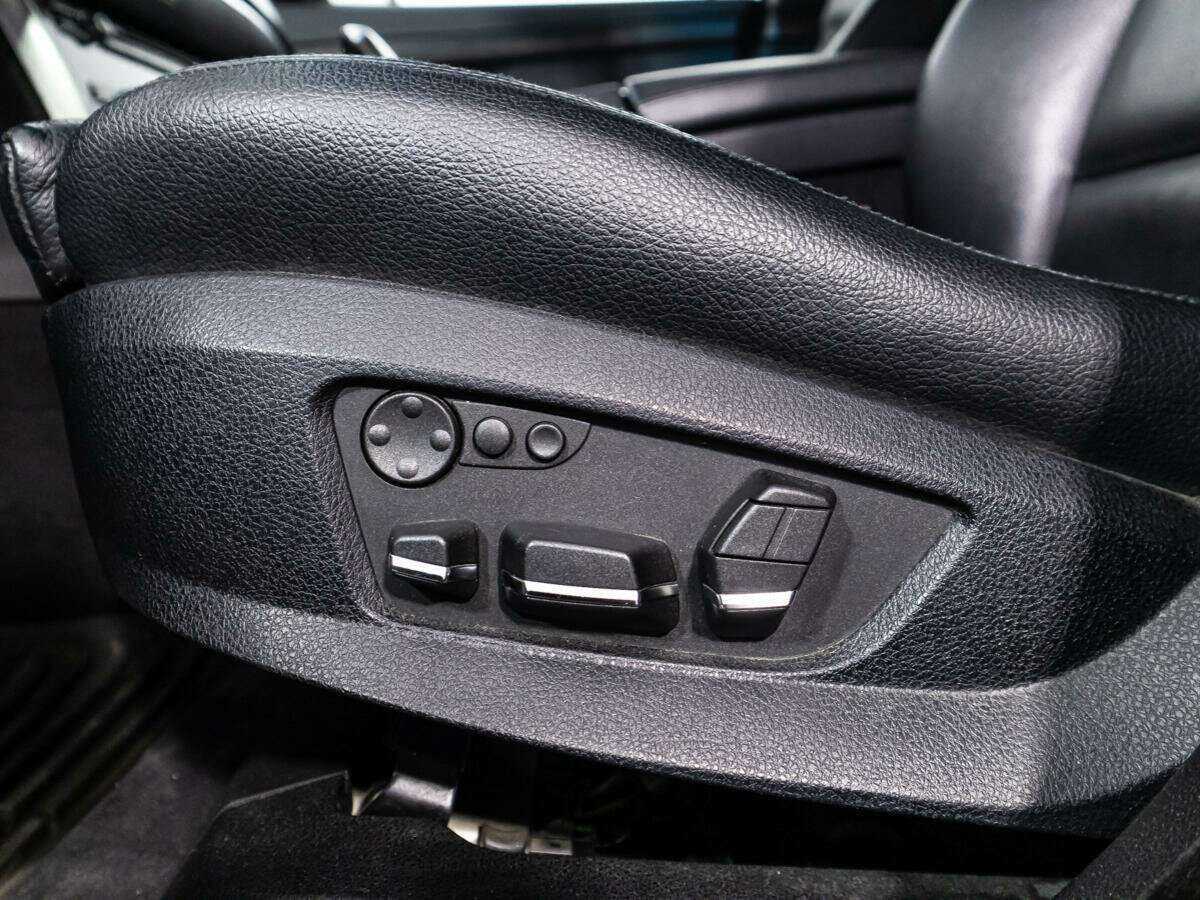 БМВ 5 серии б/у, 2012, Автоматическая. Фото: #13