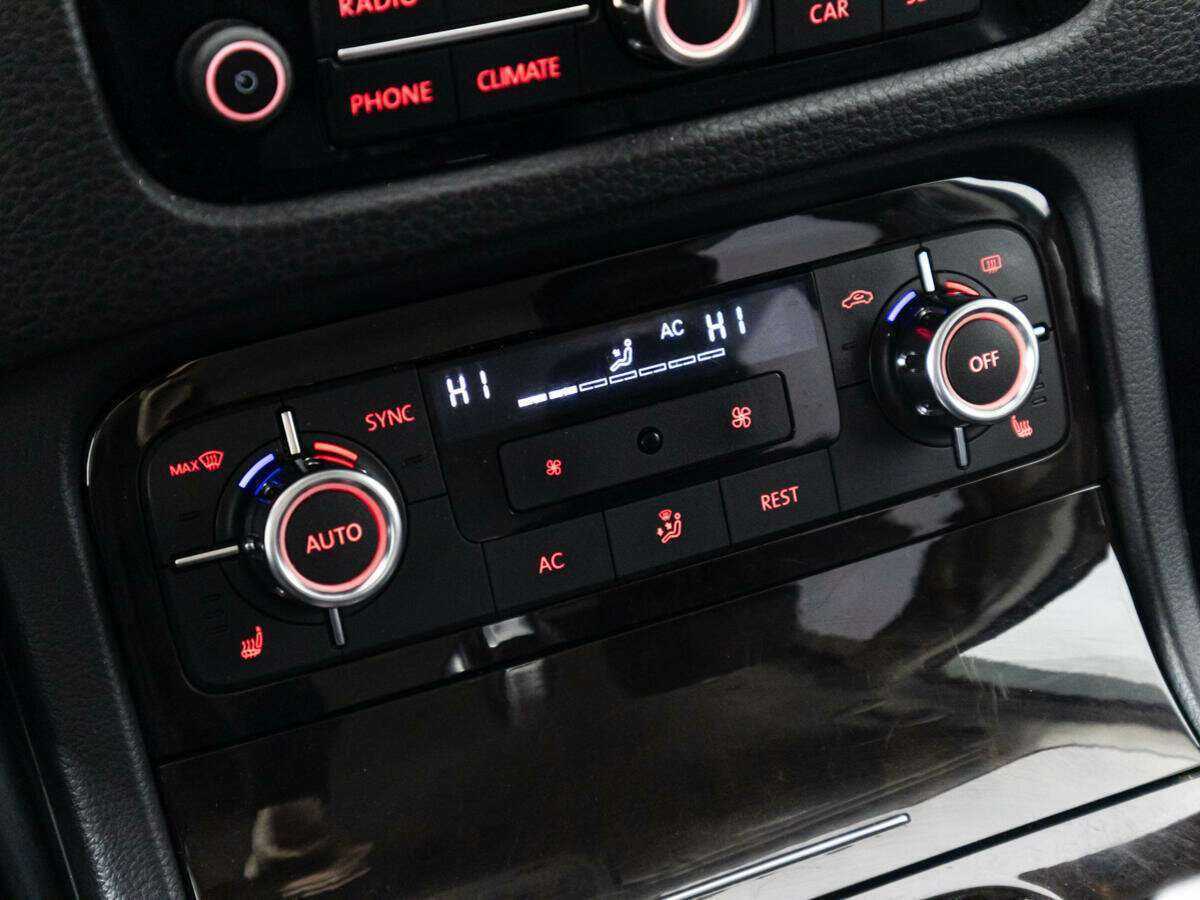 Фольксваген Туарег б/у, 2012, Автоматическая. Фото: #13