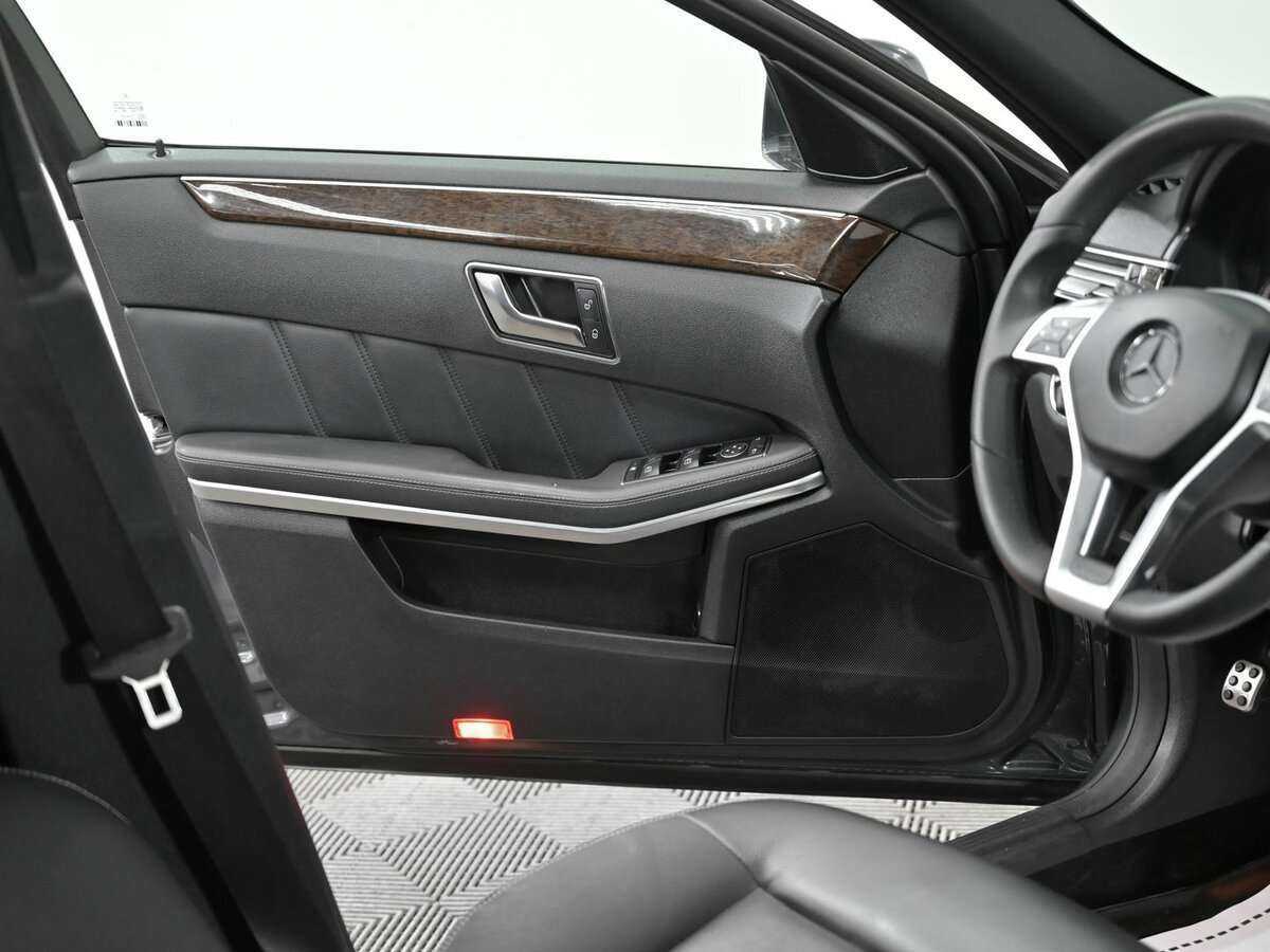 Мерседес-Бенц Е-Класс б/у, 2012, Автоматическая. Фото: #10