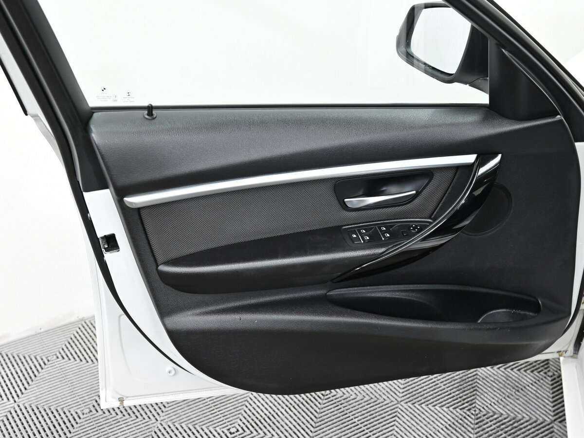 БМВ 3 серии б/у, 2016, Автоматическая. Фото: #8