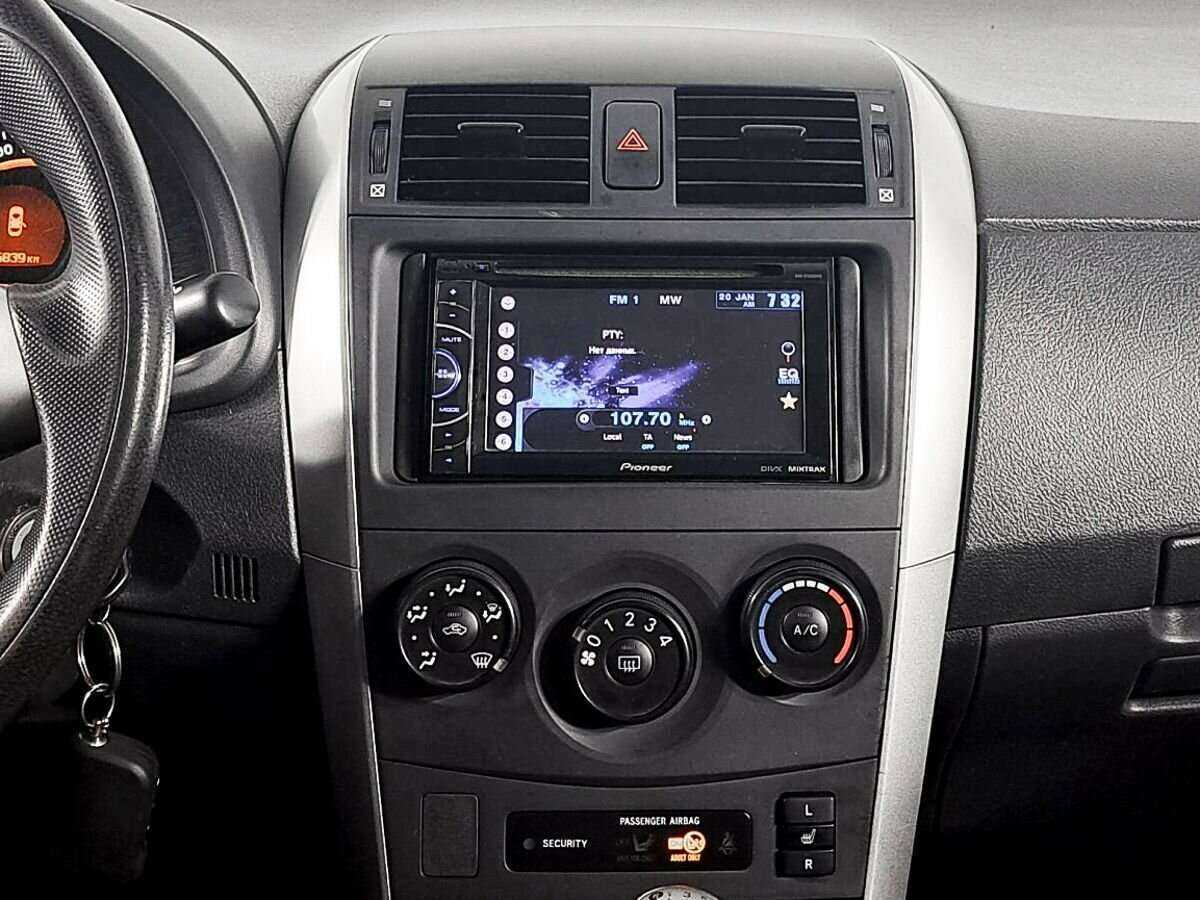 Тойота Королла б/у, 2012, Механическая. Фото: #12