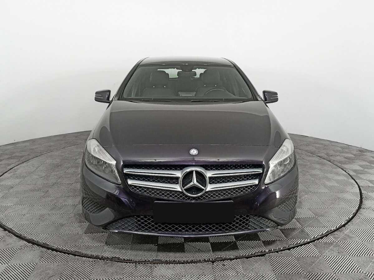 Мерседес-Бенц А-Класс б/у, 2014, Роботизированная. Фото: #1