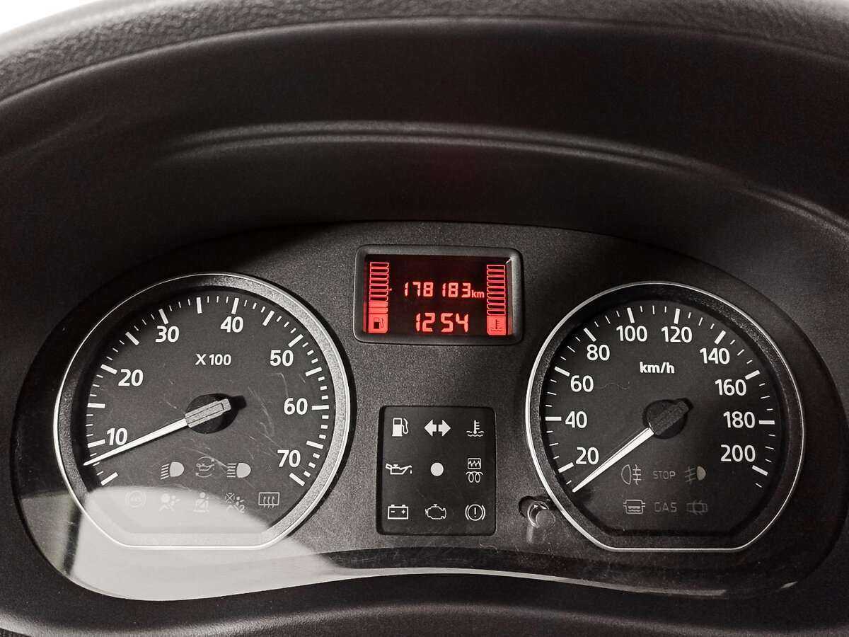 Ниссан Альмера б/у, 2016, Механическая. Фото: #12