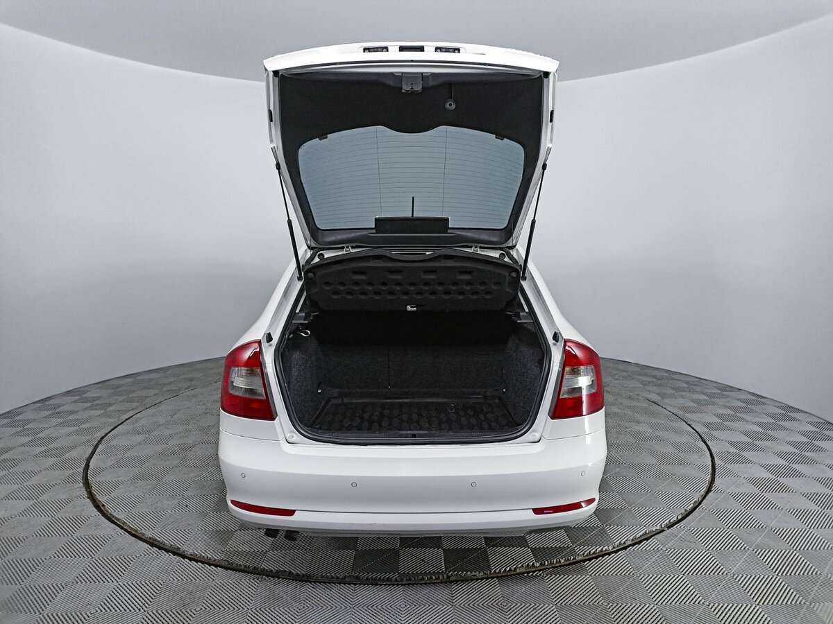 Шкода Октавия б/у, 2012, Автоматическая. Фото: #9