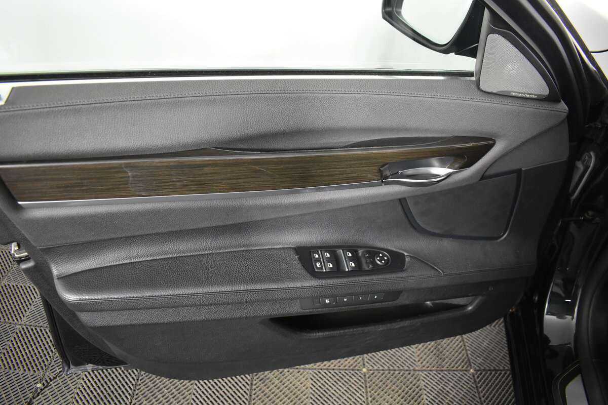 БМВ 7 серии б/у, 2014, Автоматическая. Фото: #12