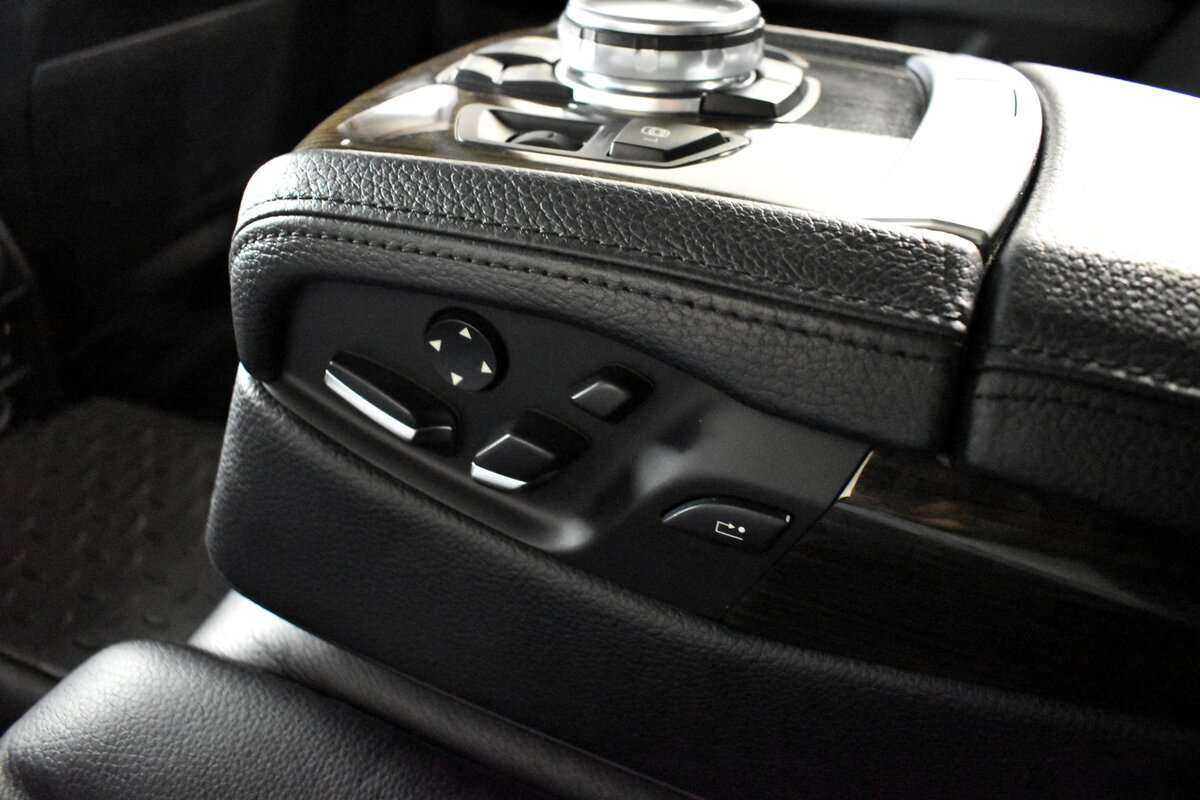 БМВ 7 серии б/у, 2014, Автоматическая. Фото: #14