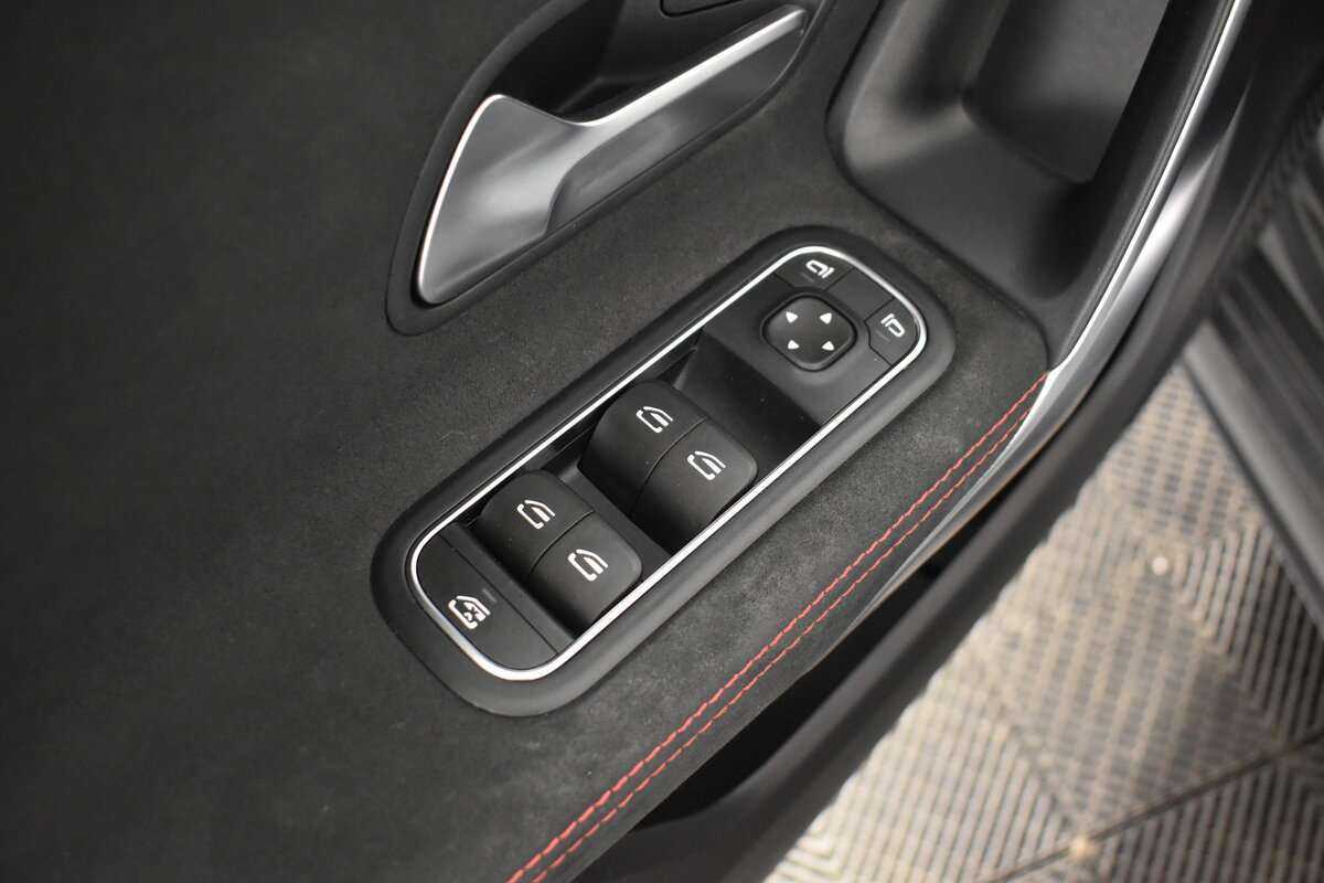 Мерседес-Бенц А-Класс б/у, 2018, Роботизированная. Фото: #7