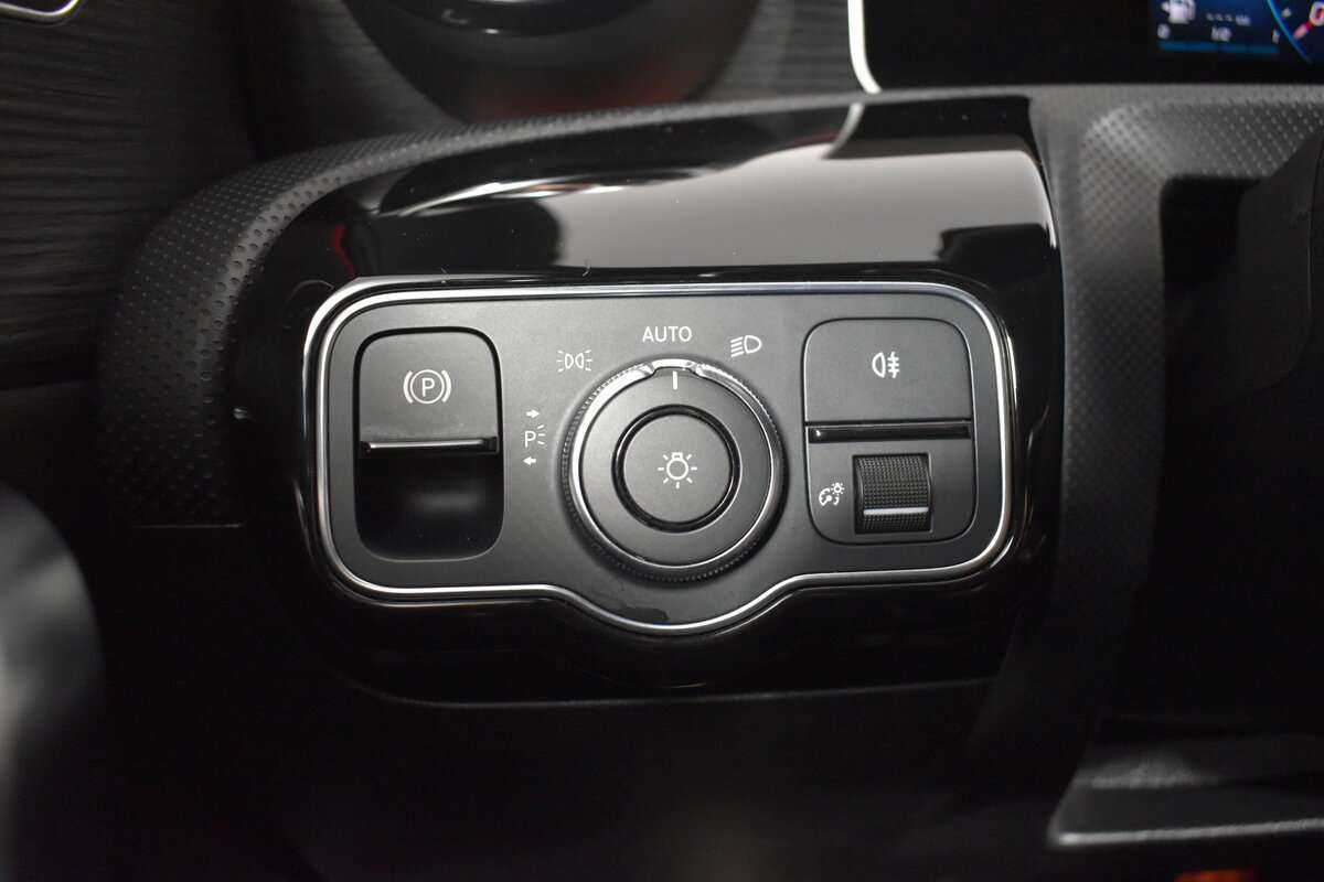 Мерседес-Бенц А-Класс б/у, 2018, Роботизированная. Фото: #22