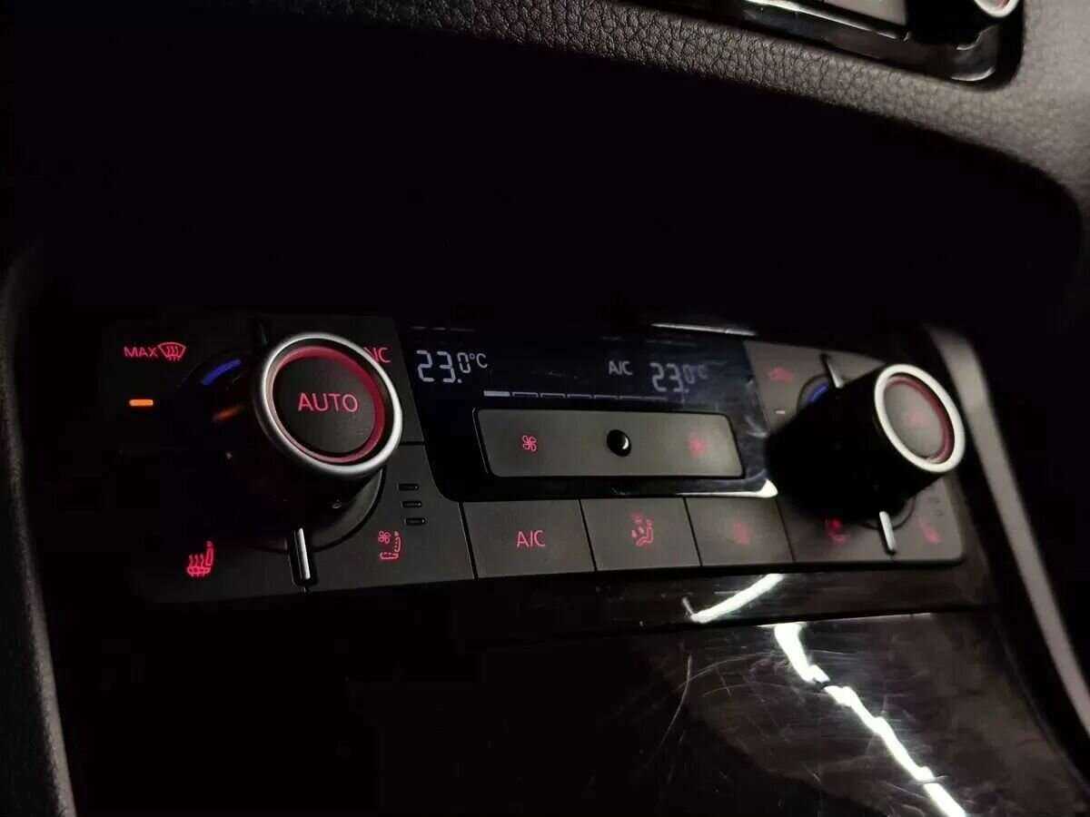 Фольксваген Туарег б/у, 2014, Автоматическая. Фото: #16