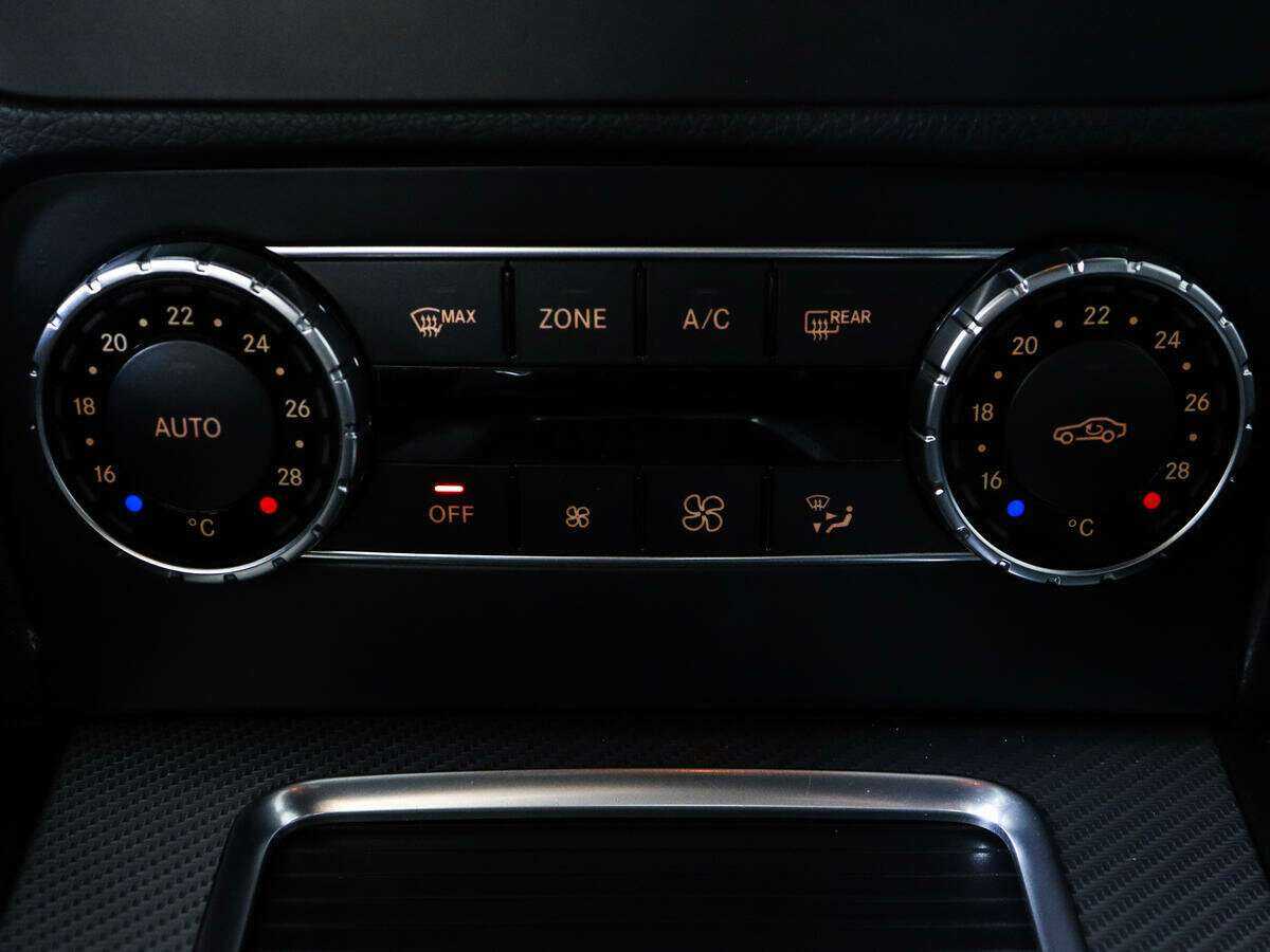 Мерседес-Бенц ГЛК-Класс б/у, 2015, Автоматическая. Фото: #17