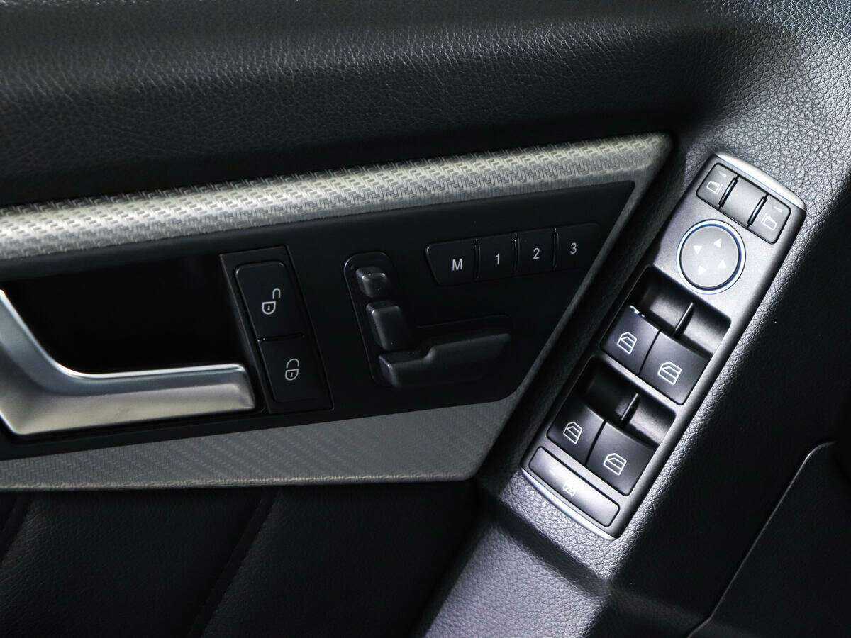 Мерседес-Бенц ГЛК-Класс б/у, 2015, Автоматическая. Фото: #21