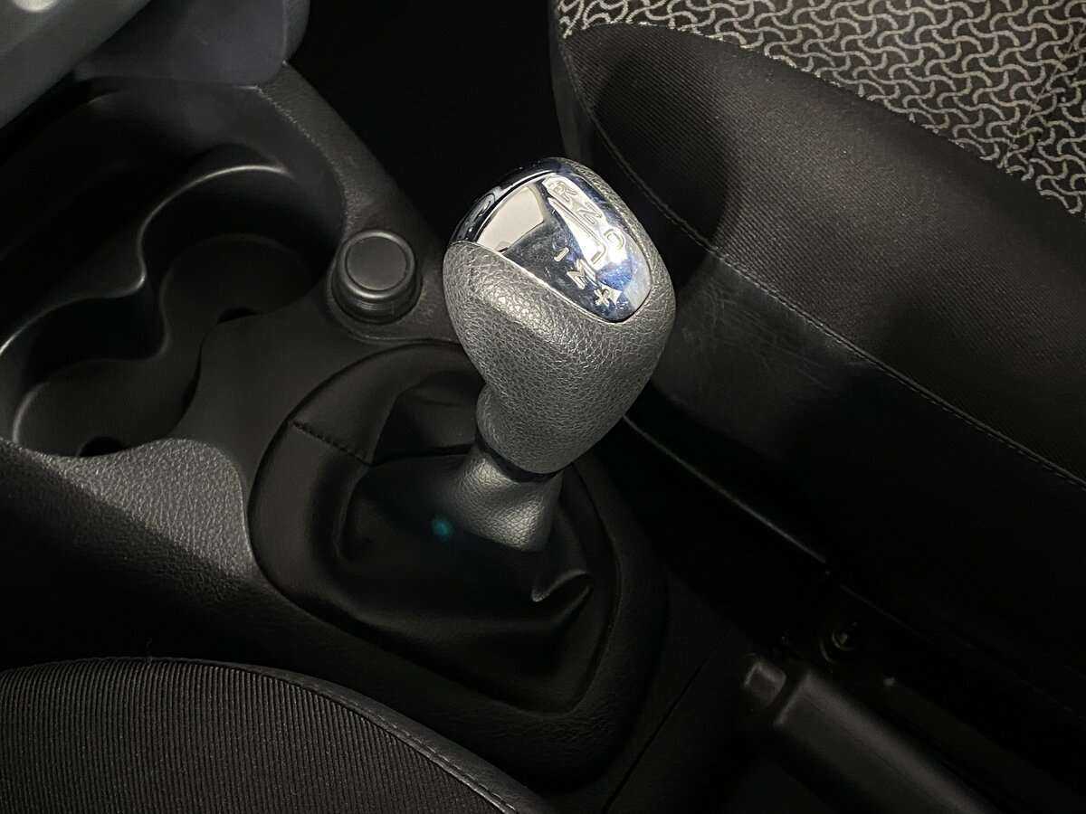 Рено Сандеро б/у, 2015, Роботизированная. Фото: #14