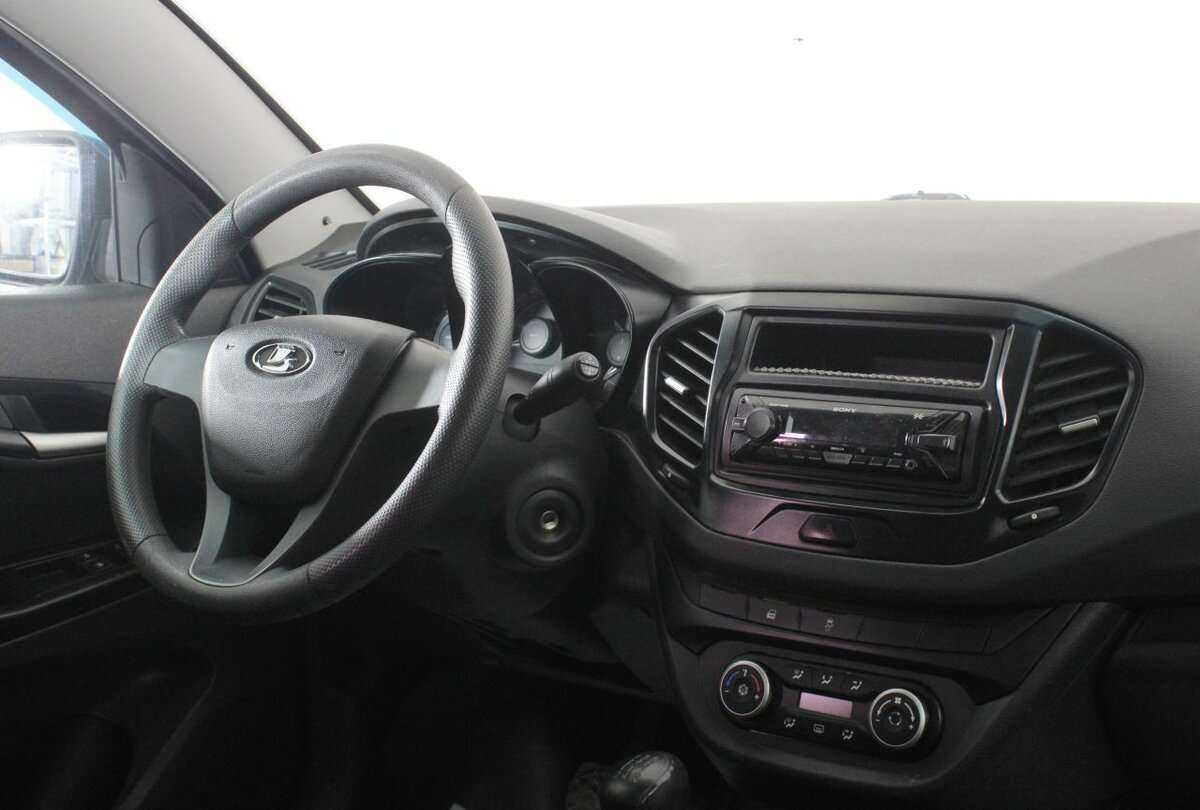 Лада (ВАЗ) Веста б/у, 2017, Механическая. Фото: #8