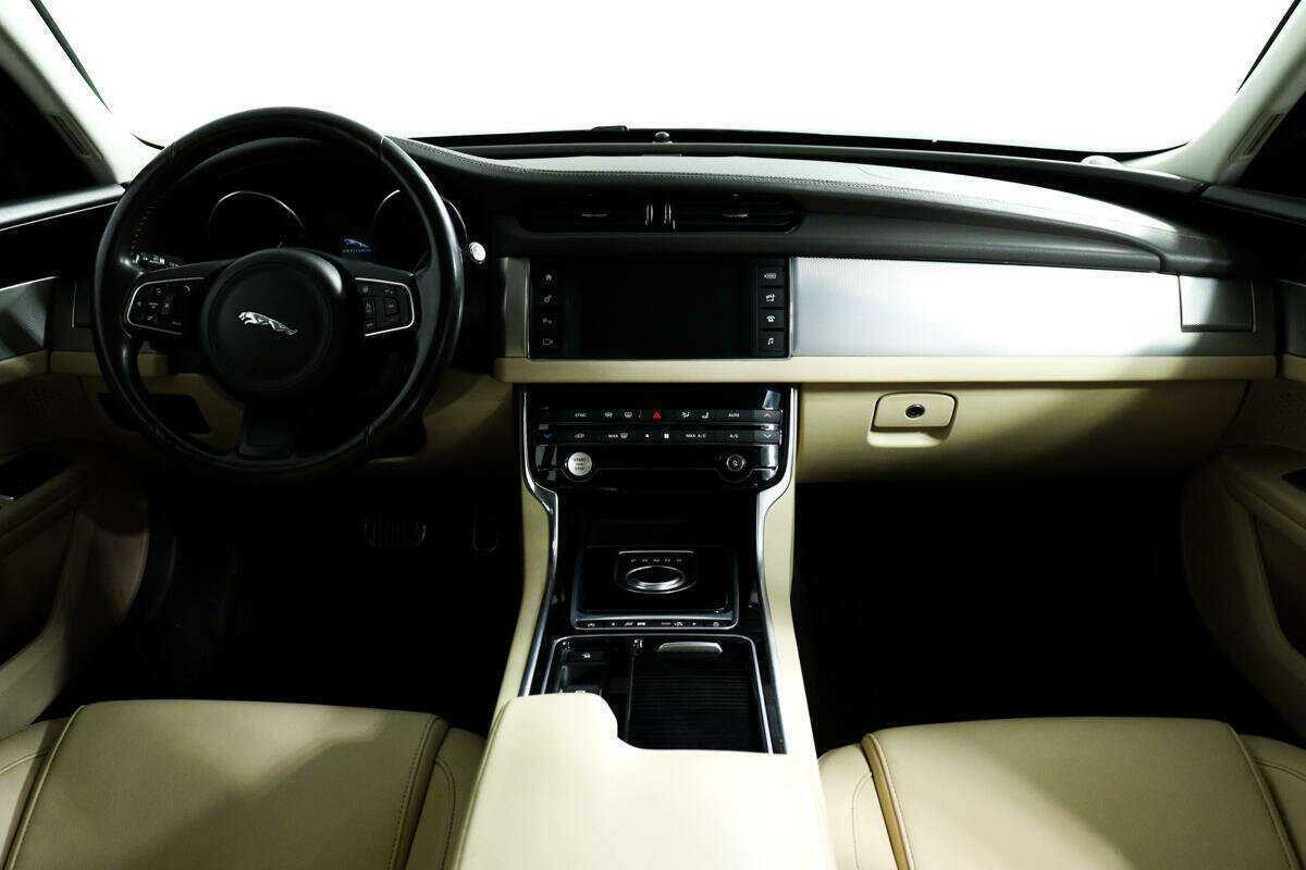 Ягуар ИксФ б/у, 2016, Автоматическая. Фото: #10