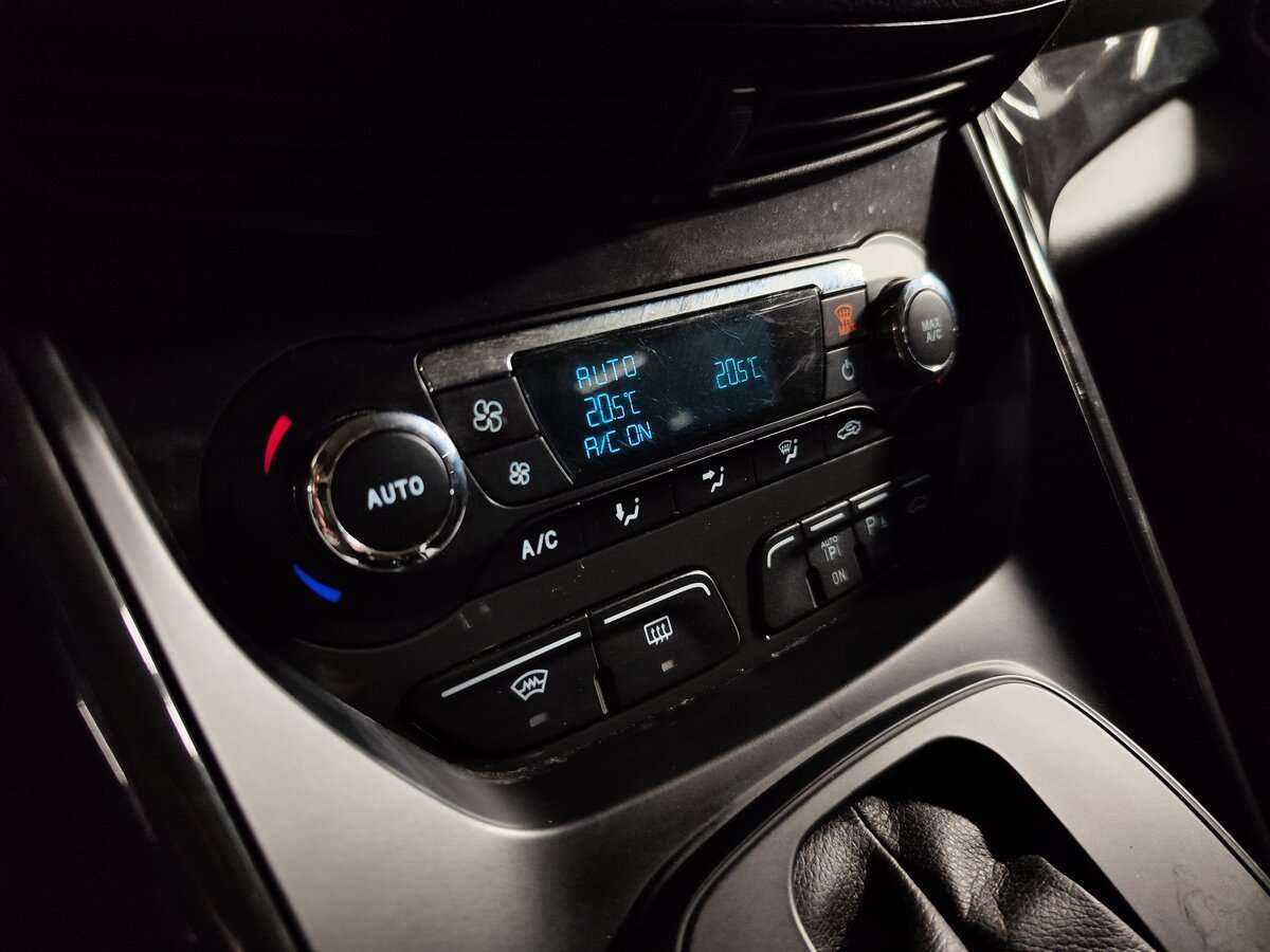 Форд Куга б/у, 2015, Автоматическая. Фото: #16