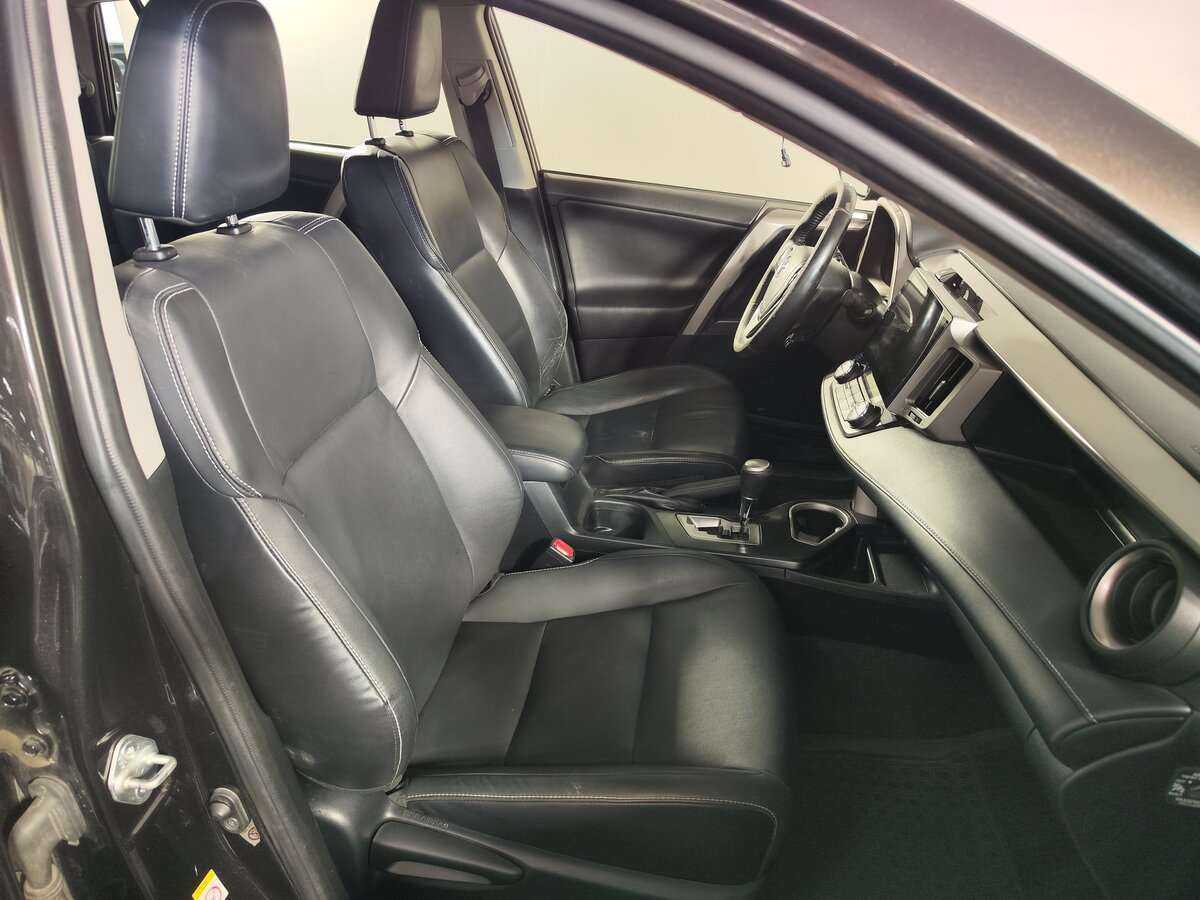 Тойота Рав4 б/у, 2015, Автоматическая. Фото: #7